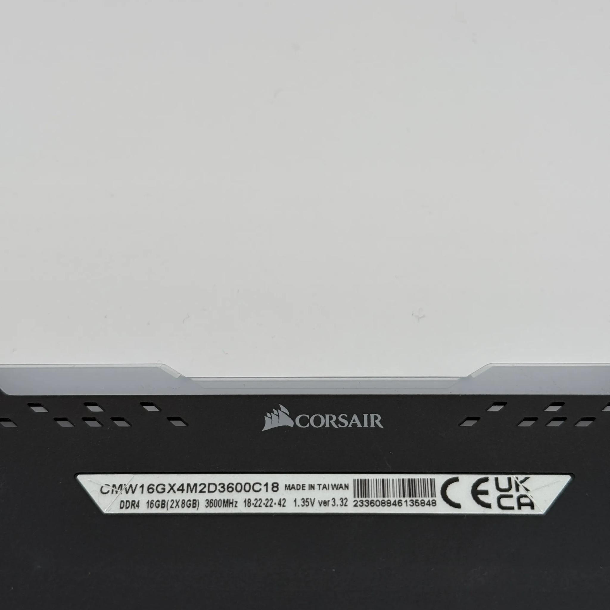 4 x 8GB Corsair Vengeance PRO RGB DDR4 3600MHz CL