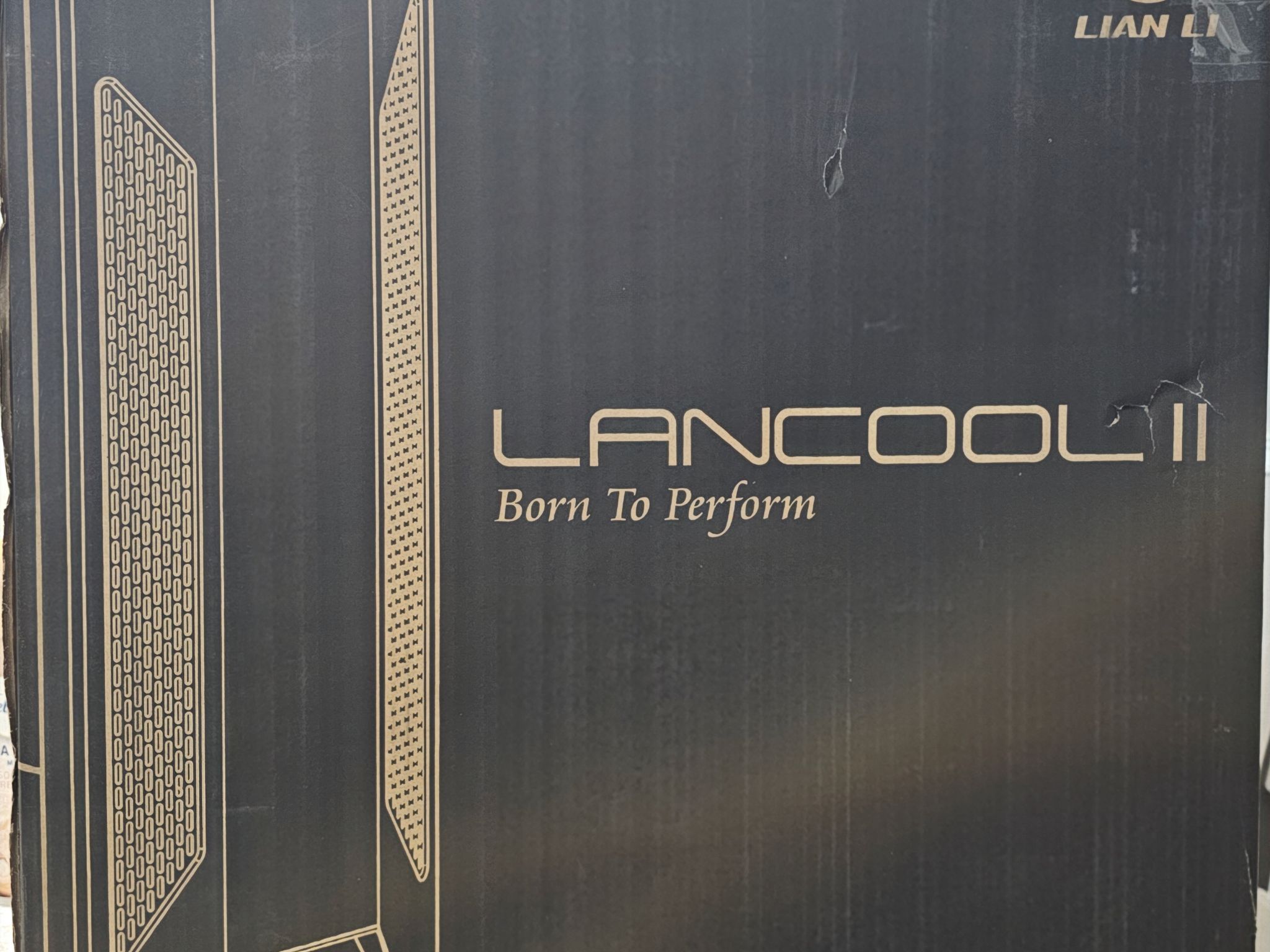 LIAN LI LANCOOL 2 WHITE Tempered Glass ATX Case -White Color -LANCOOL II -W