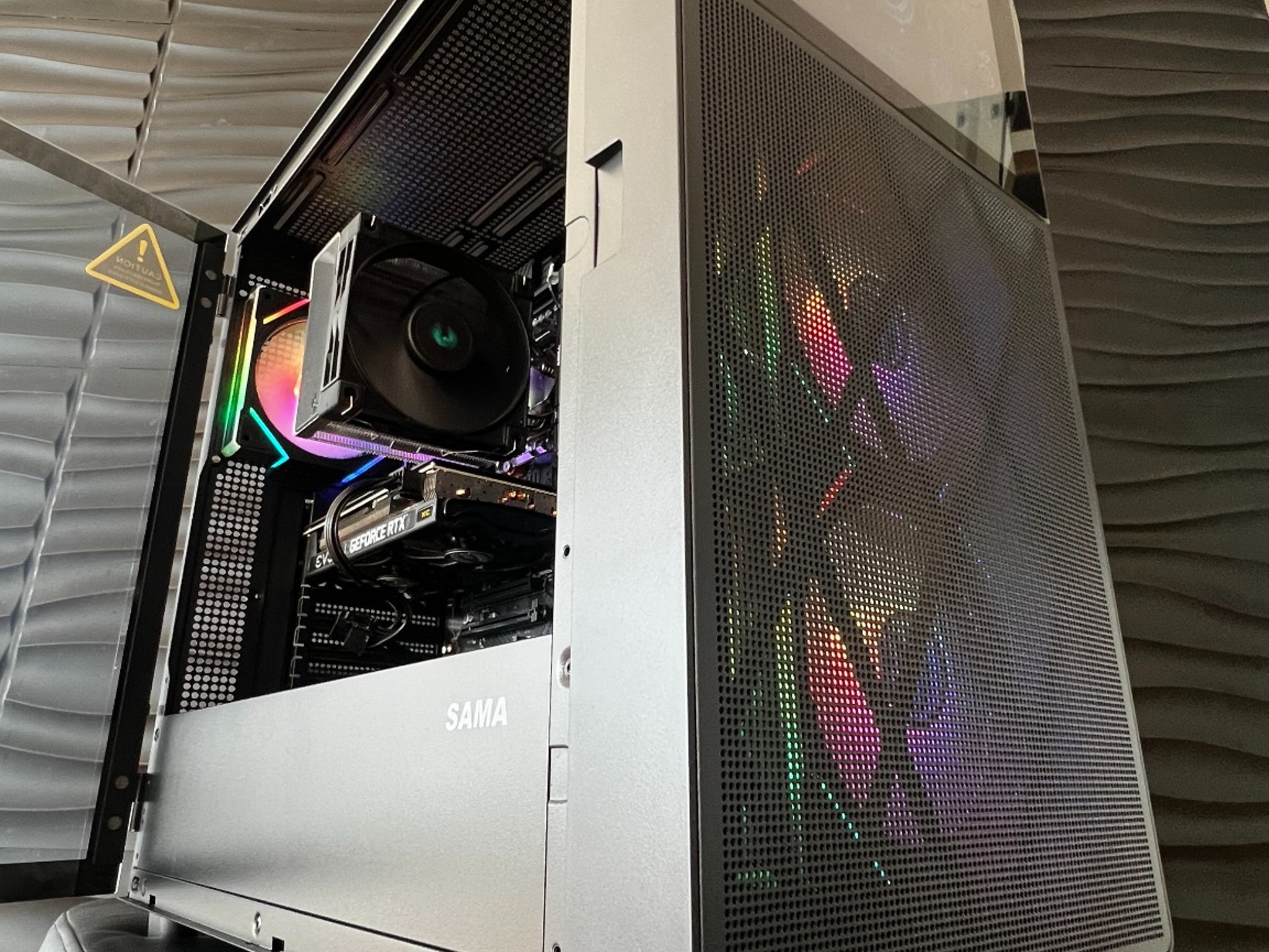 ⛰️Ventura-X⛰️ RYZEN 7 7700X-RTX 5070-32GB RAM DDR5, CHEAPEST PC WITH A SCREEN!