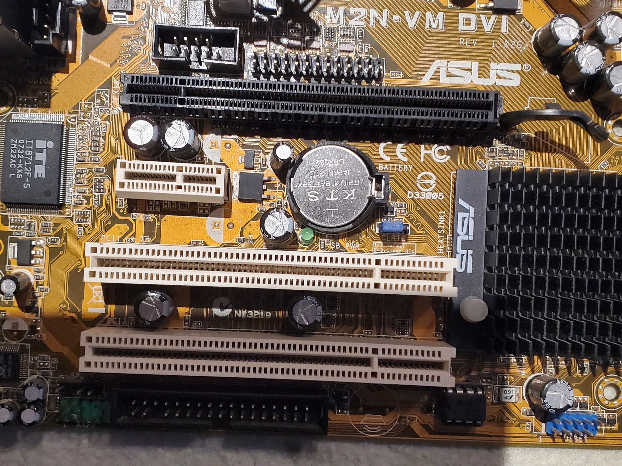 Asus M2N-VM DVI Motherboard | AMD Athlon x2 6000+ | 4GB Ram | Heatsink | I/O Shield |