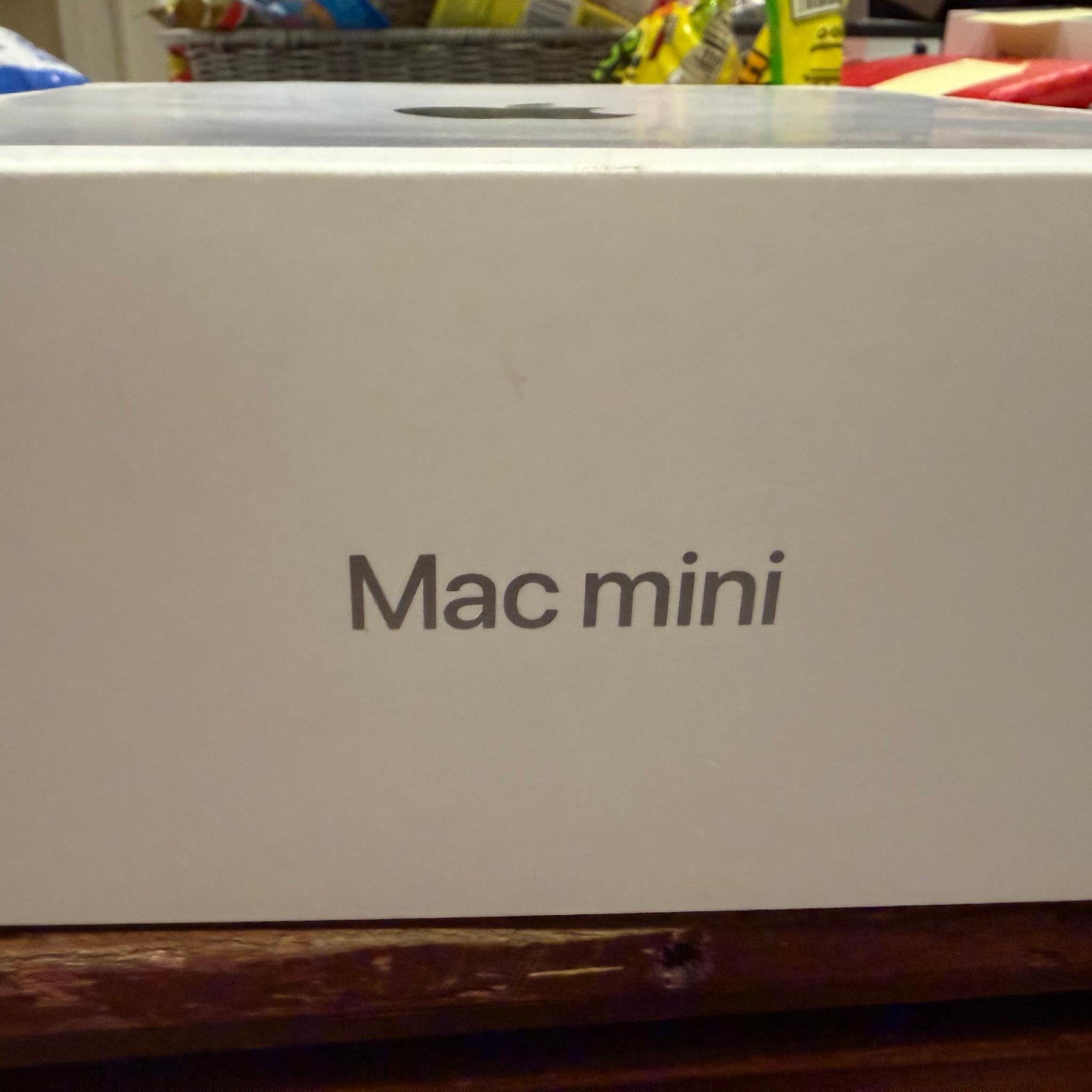 M2 Mac mini - 8GB ram 512gb Storage