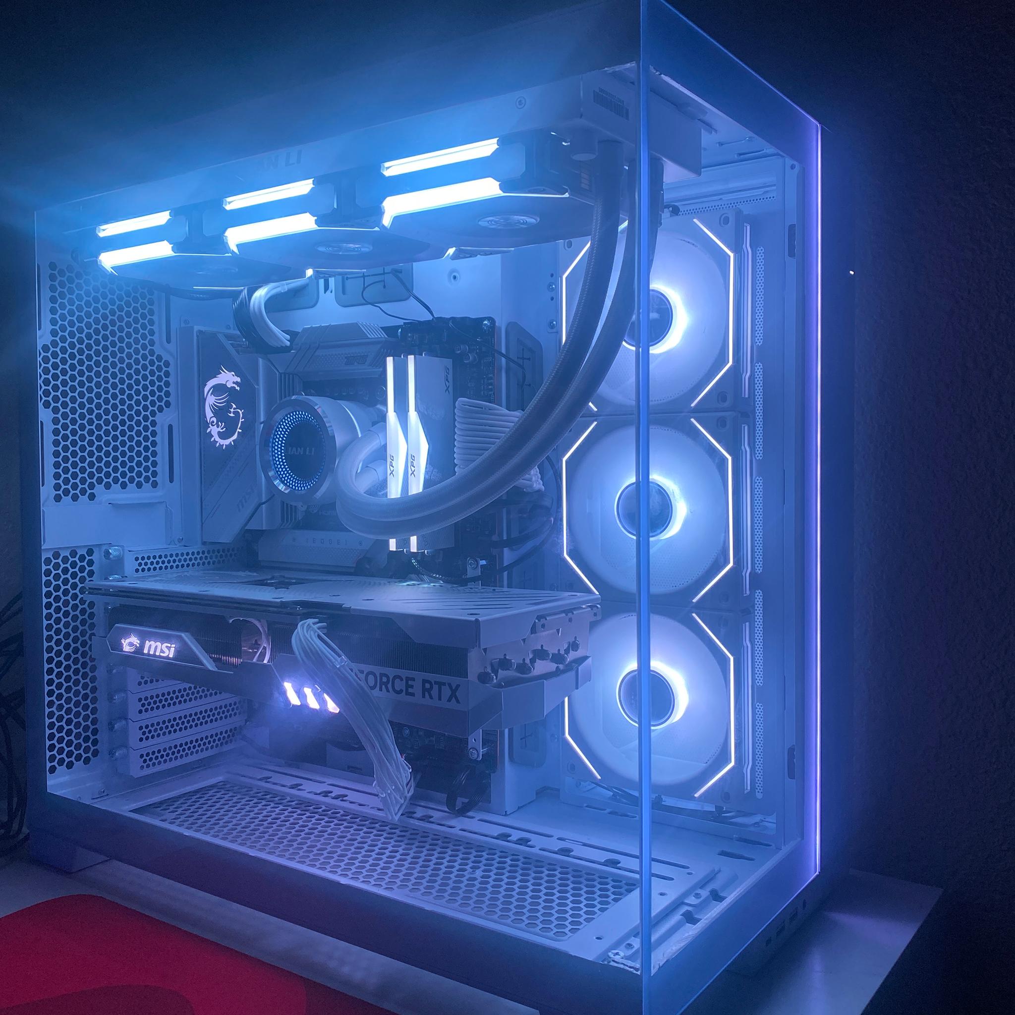 All White Pc!🤍