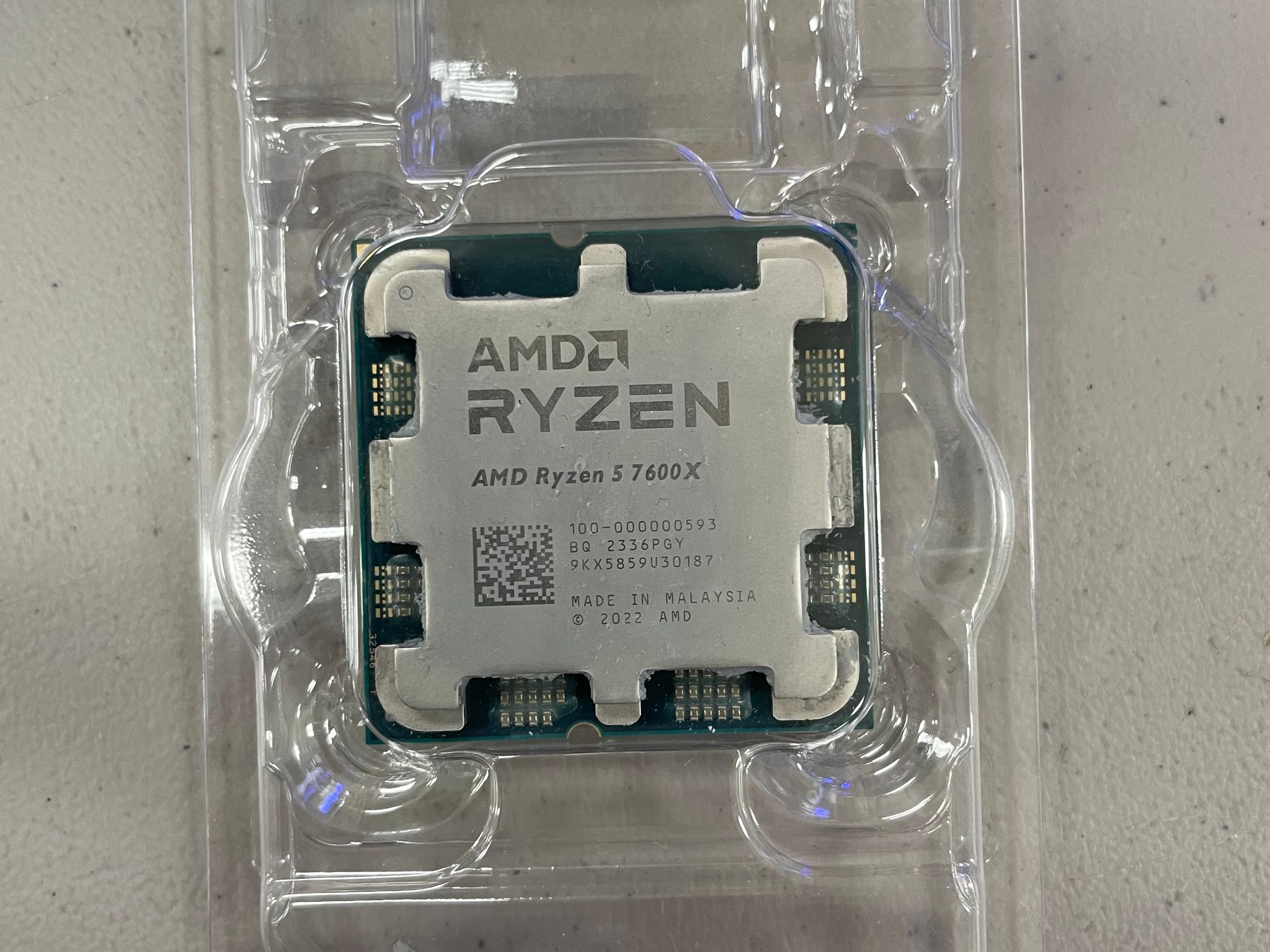 AMD Ryzen 5 7600X
