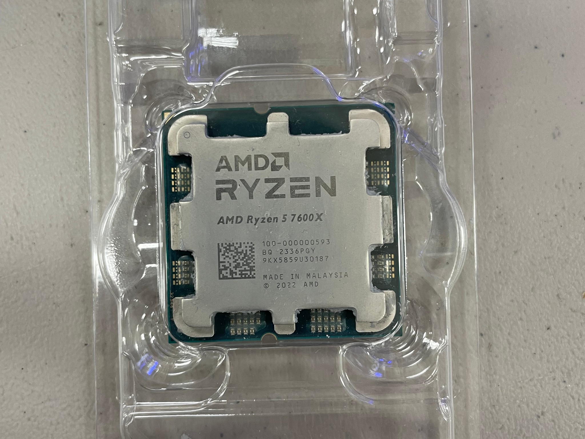 AMD Ryzen 5 7600X