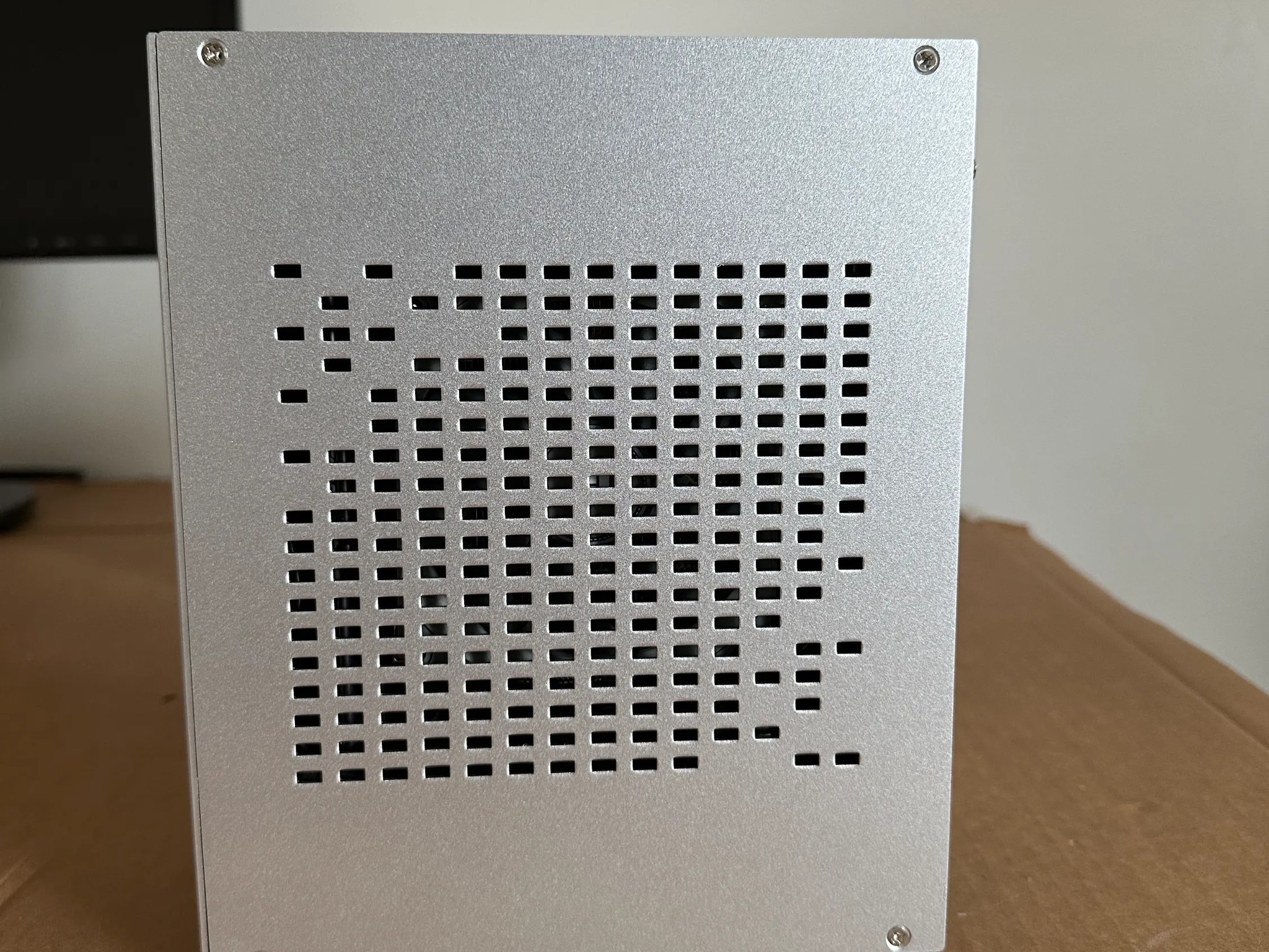 MINI GAMING PC - AMD Ryzen 5 5600X 6-Core + NVIDIA RTX 4060 8GB + 2TB NVME SSD + 32GB DDR4 RAM