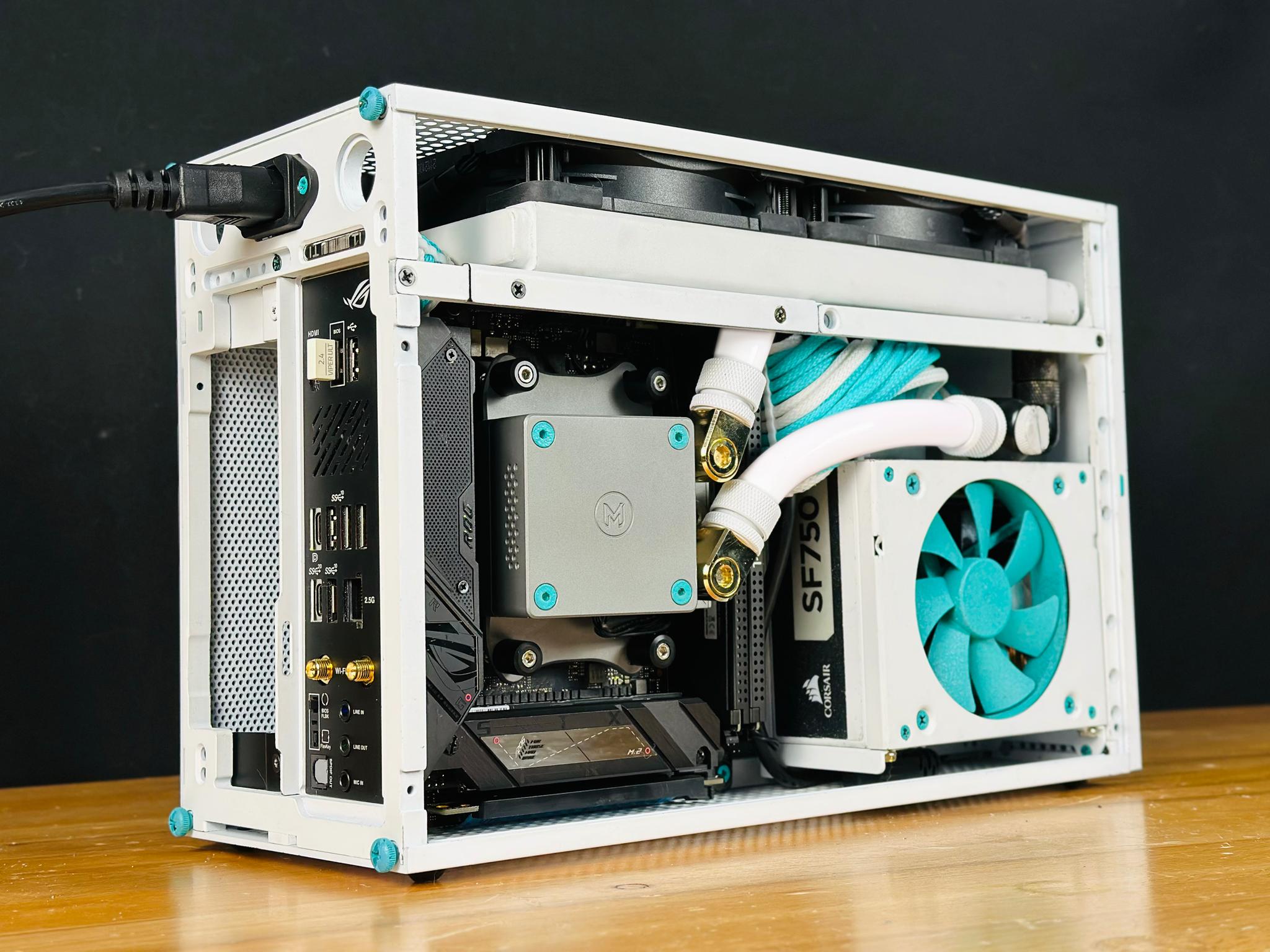 “Zephyr” | ITX Competition Loop | 1 of 1