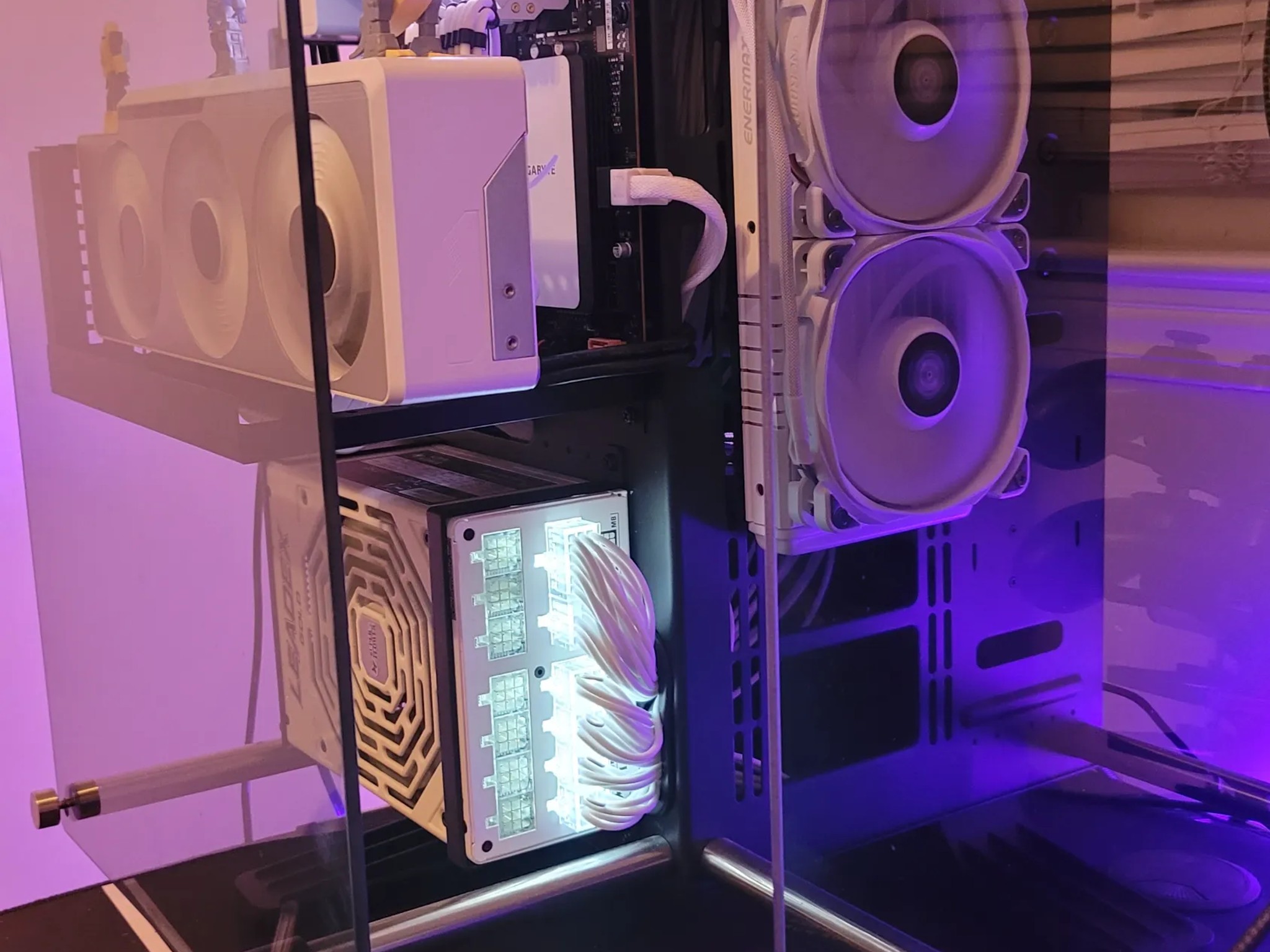 Super Flower Leadex Gold 1300W 80 Plus Gold Still under warranty