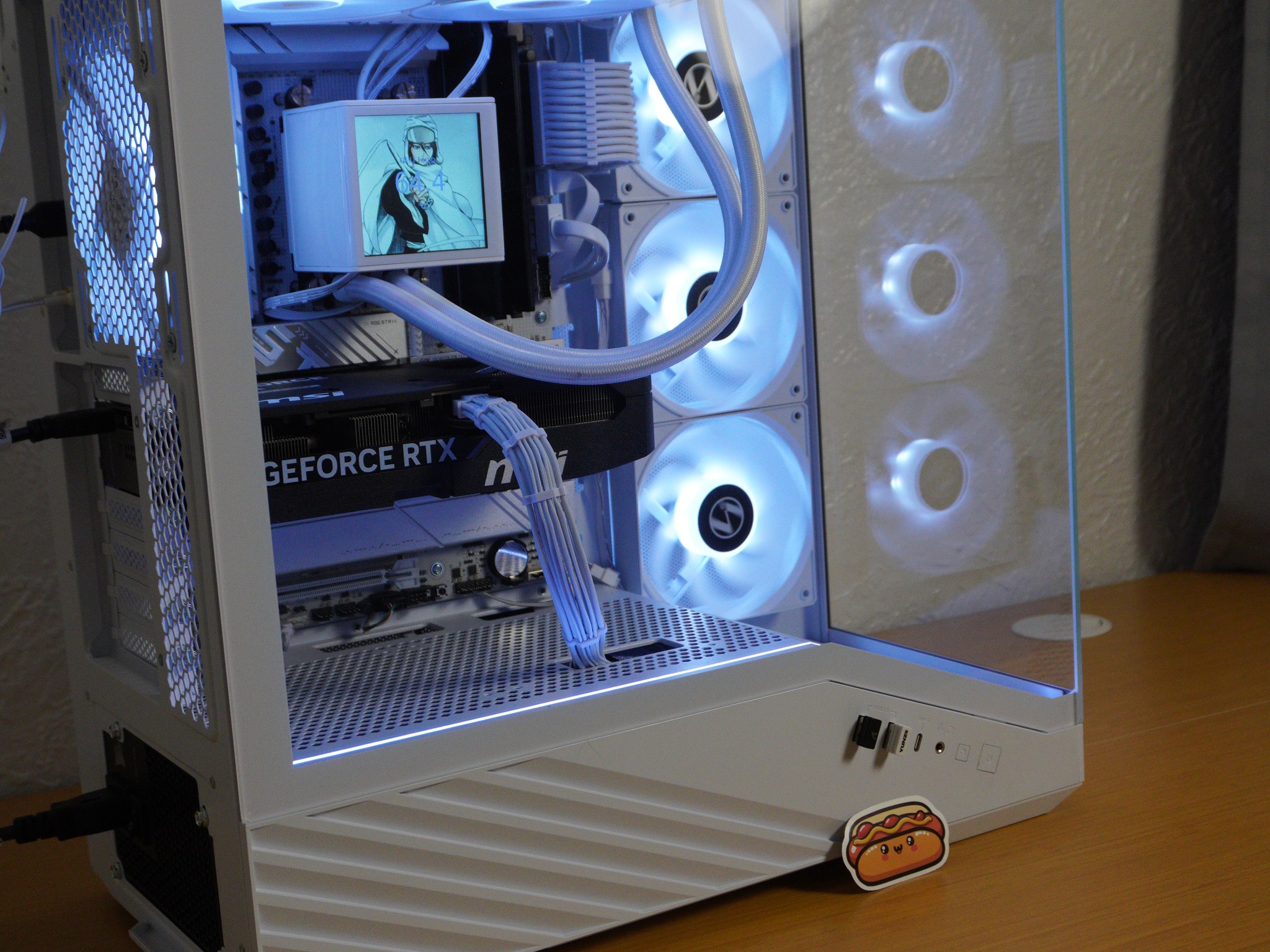Hakka No Togame | RYZEN 7 7800X3D | RTX 5070 | 1TB NVME - 500GB 2.5 SSD | 32GB DDR5 |Hotdog Sticker|