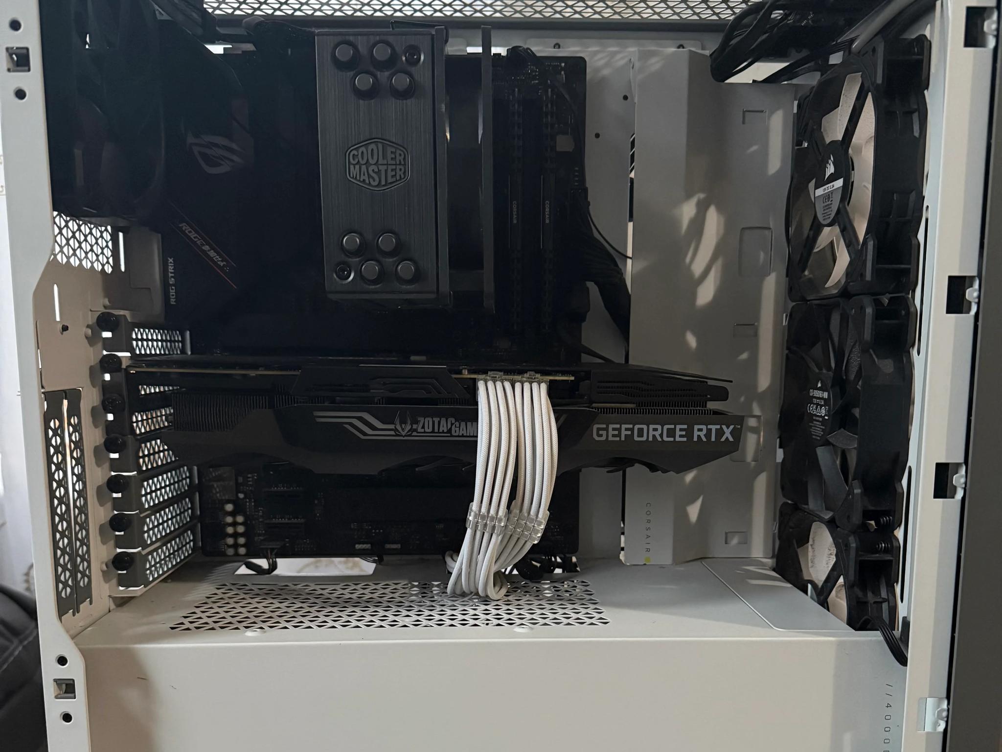 RTX 3080 Ryzen 7 5800X 6GB DDR4 RAM 3600 500GB M.2 SS Windows 11
