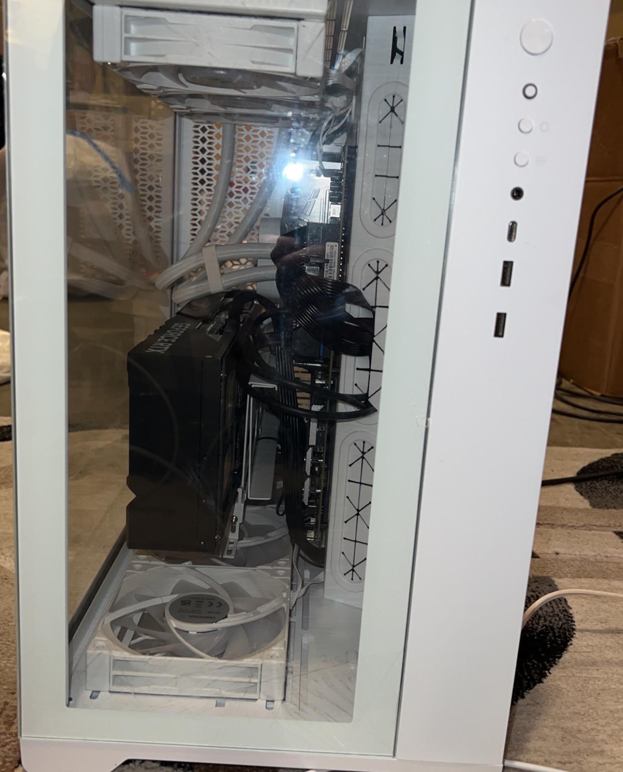 Custom Gaming PC RTX 4090 | Ryzen 9 7900x | 32GB DDR5 | X670E-Pro | 2TB NVME