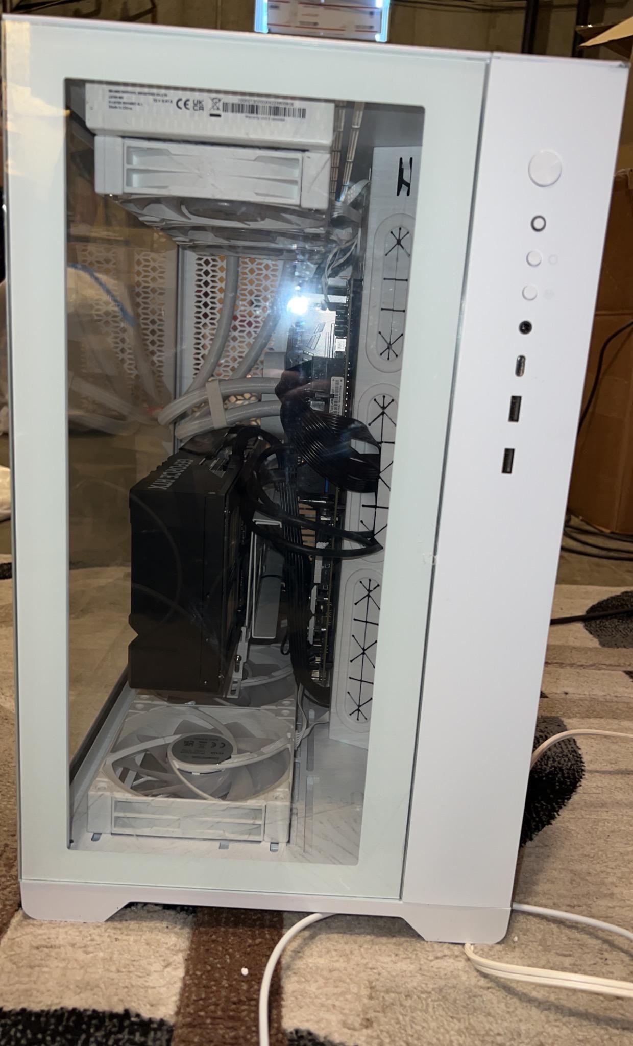 Custom Gaming PC RTX 4090 | Ryzen 9 7900x | 32GB DDR5 | X670E-Pro | 2TB NVME