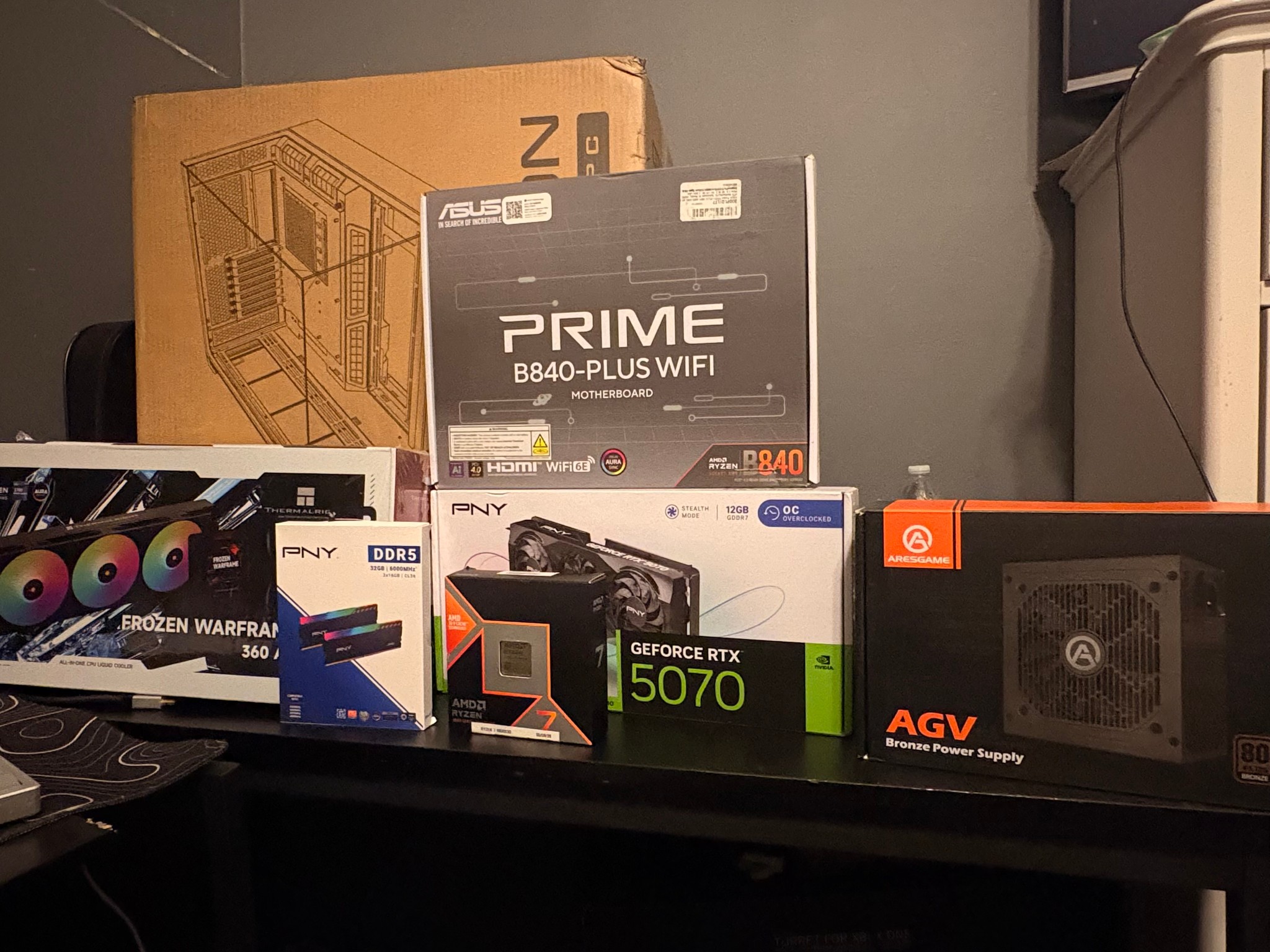 5070/9800x3D/32GB DDR5 Ram/2TB NVME