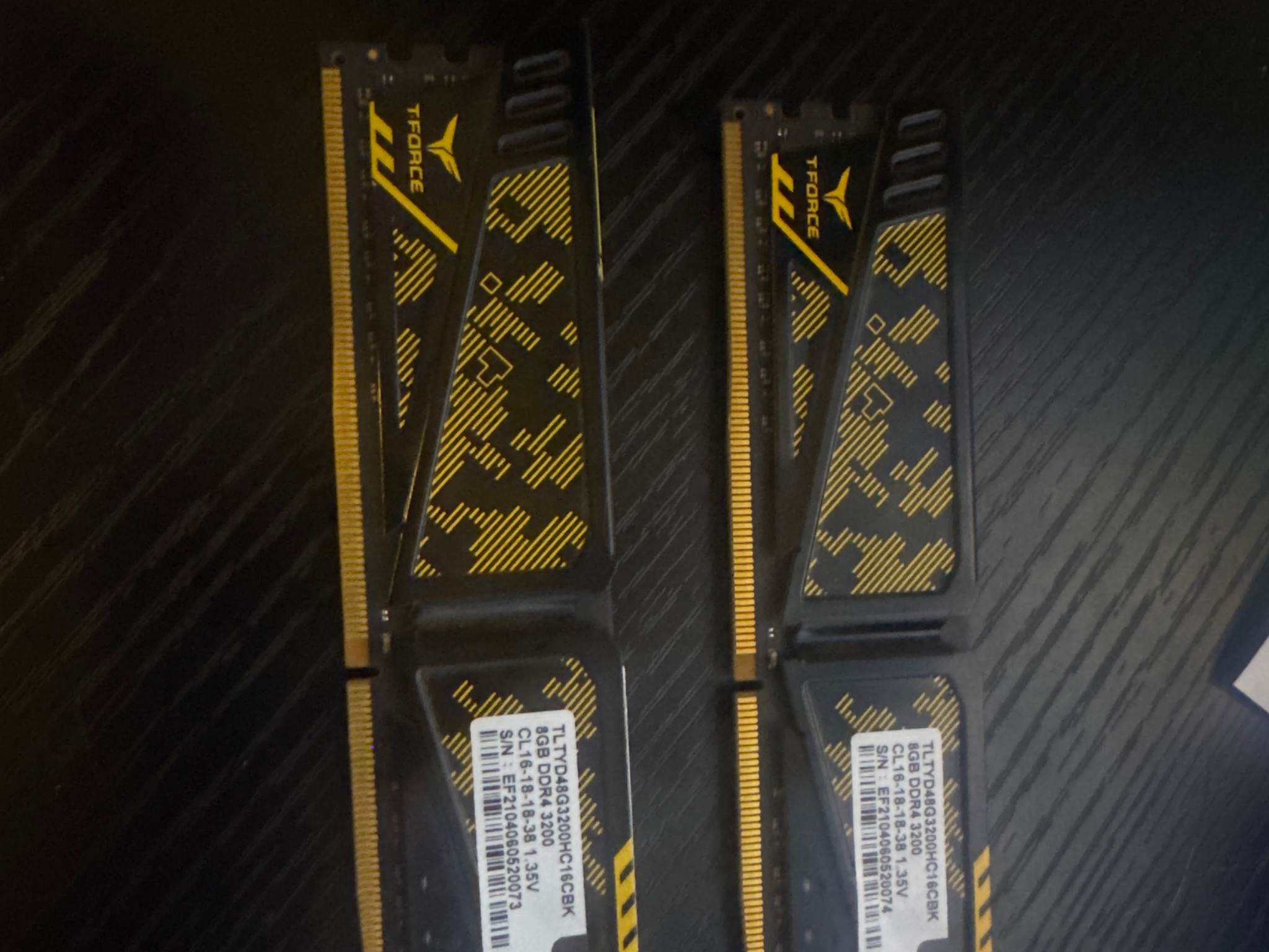 TEAMGROUP T-Force Delta TUF Gaming Alliance 16GB DDR4-3200 (2x8GB)