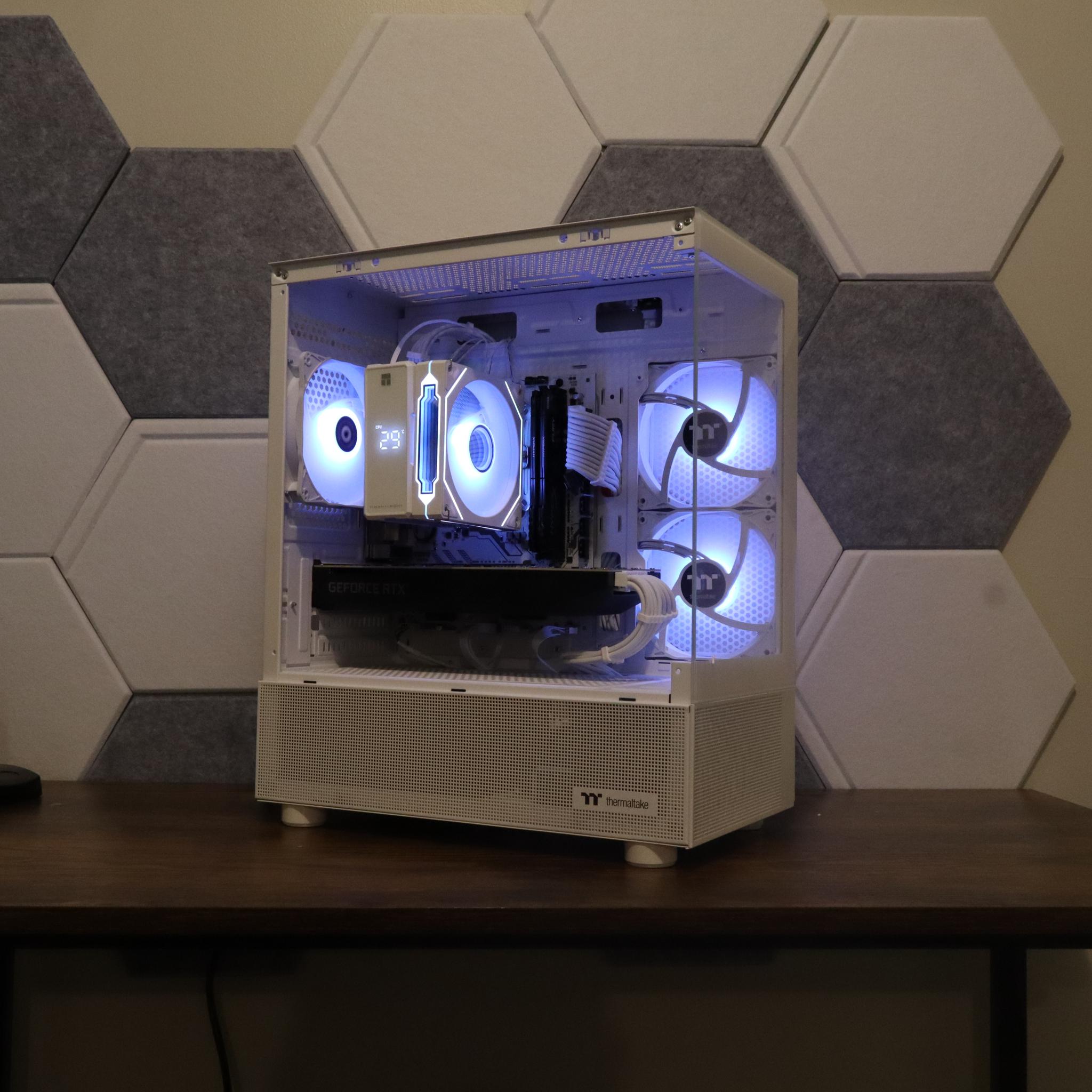 Gaming PC | RTX 3070 8gb | Ryzen 5 | 16gb 3200mhz ram | 1 TB storage | Windows 11 Wifi & Bluetooth