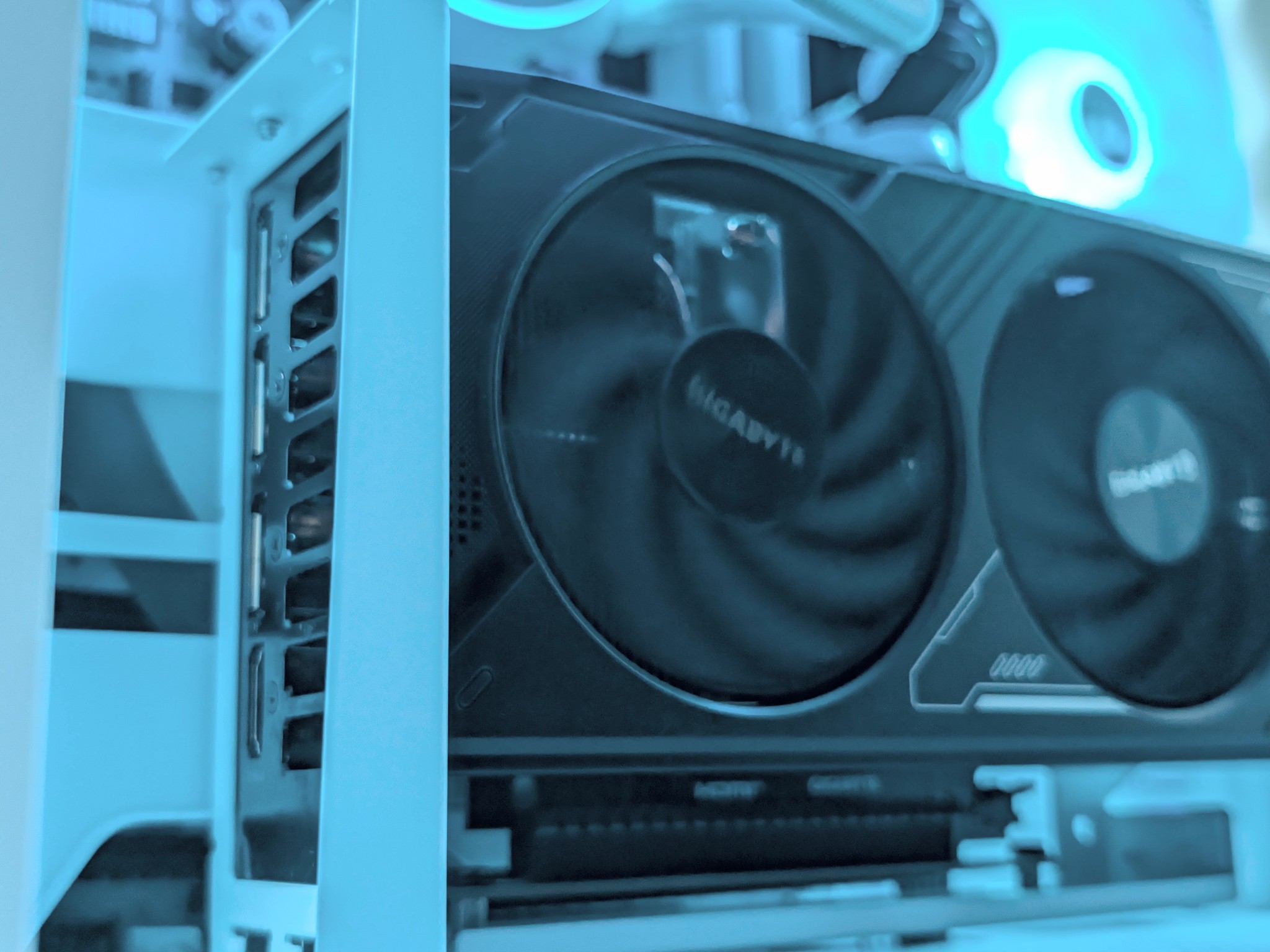 🤍ALABASTER | RTX 5070 12GB | Ryzen 7 9800X3D | 32GB DDR5 | 1TB NVMe | White 1440p | FREE SHIPPING