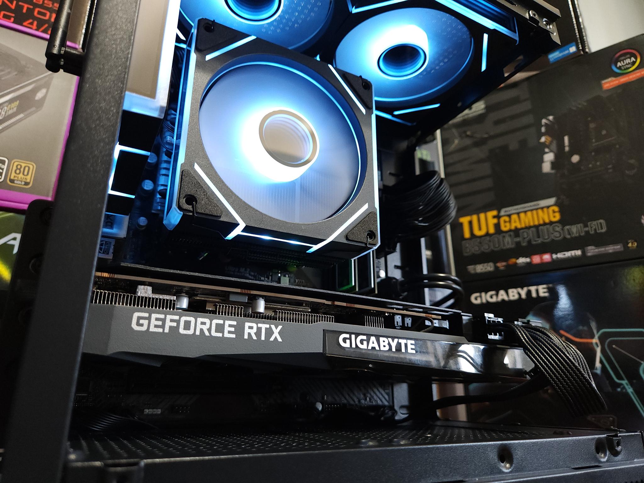 RTX 3070 | Ryzen 7 3700X | 32GB DDR4 RAM 3200 MTs | 1 TB NVME SSD | WIFI & BT
