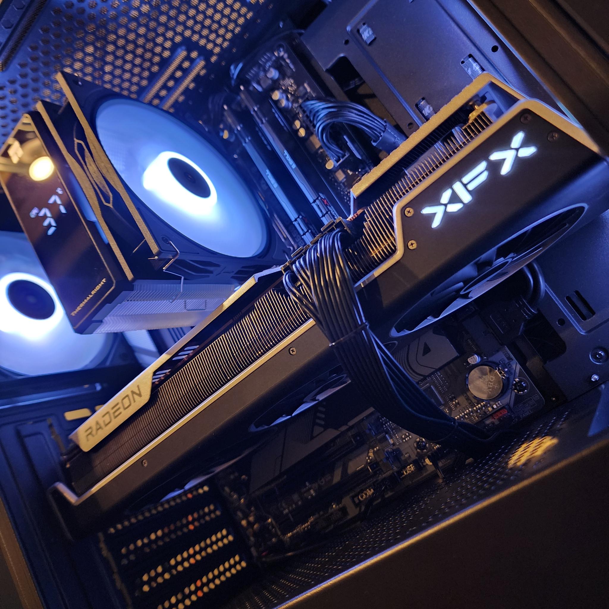 RX 7800 XT / Ryzen 5 7600 / 32GB DDR5 / 1TB NVMe SSD