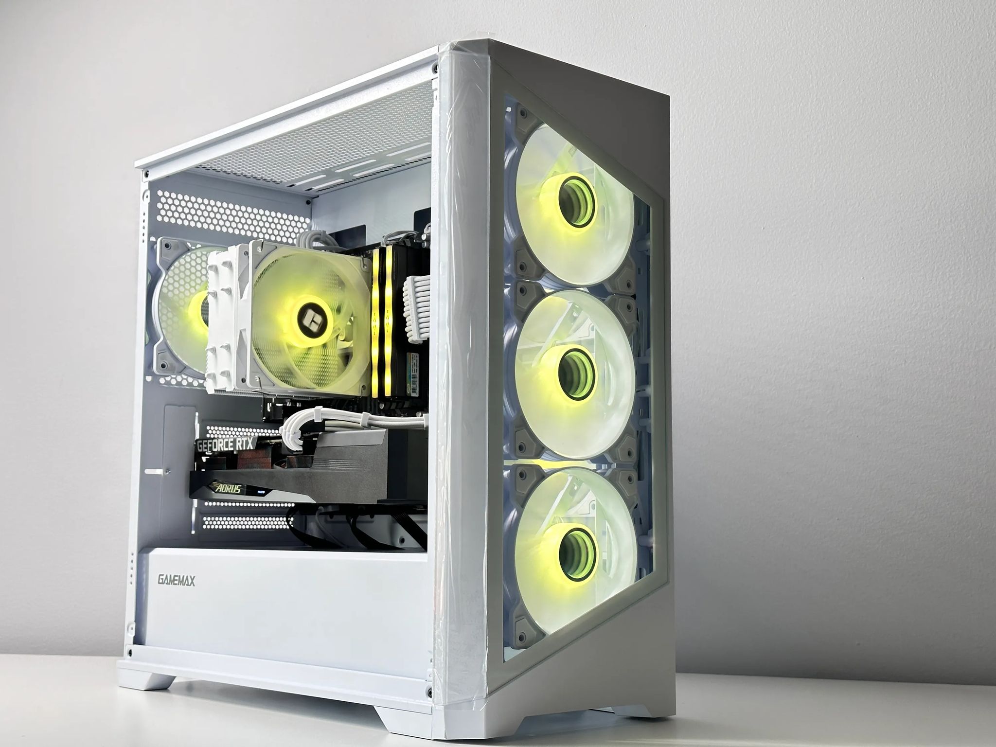 🧊Iceberg🧊Nvidia RTX 3060 Ti 8GB🌨️AMD Ryzen 5 5600X 6Core🌨️32GB DDR4🌨️ 1TB SSD NVME