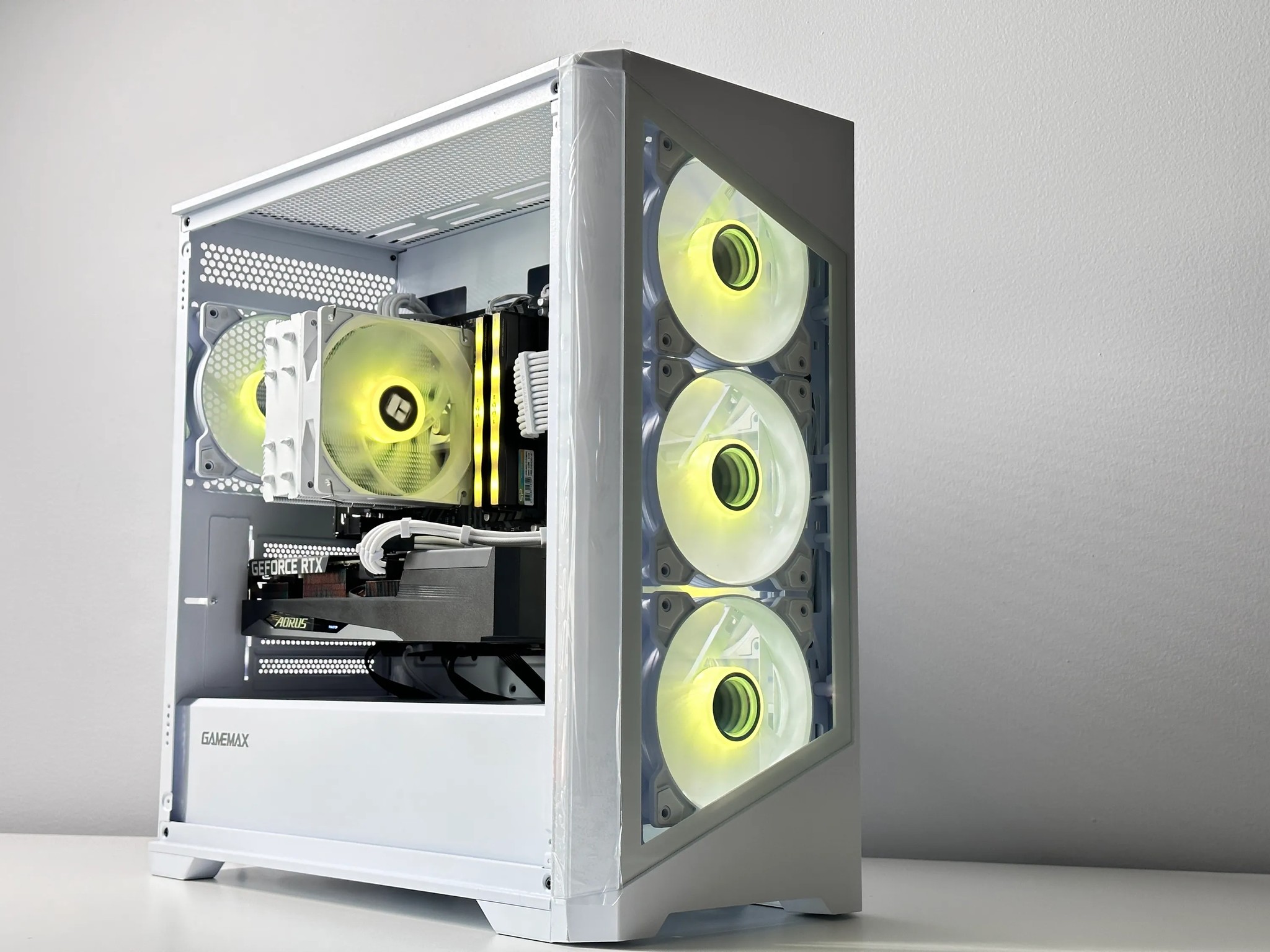 🧊Iceberg🧊Nvidia RTX 3060 Ti 8GB🌨️AMD Ryzen 5 5600X 6Core🌨️32GB DDR4🌨️ 1TB SSD NVME