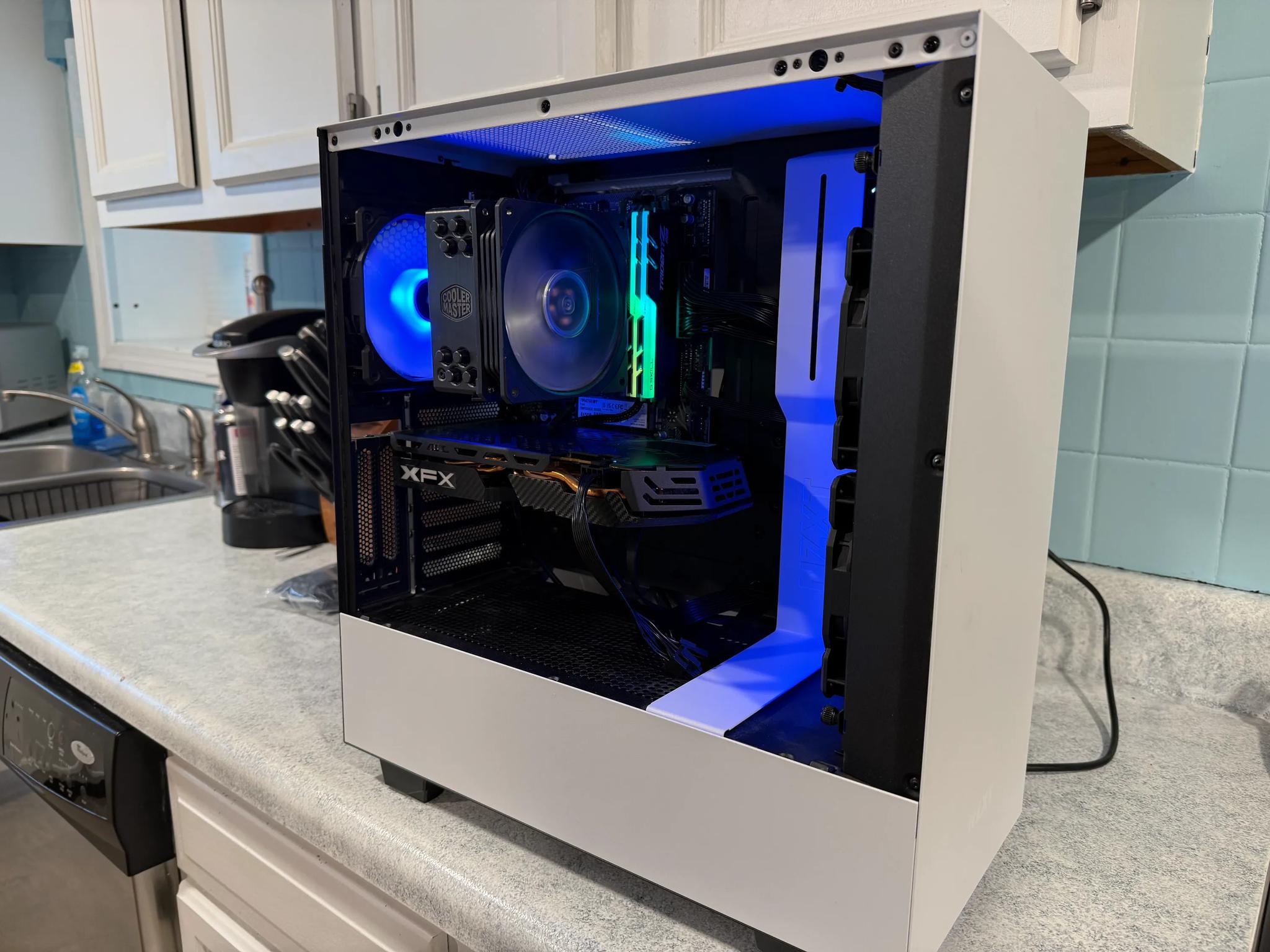 Gaming PC – RX 580, Ryzen 5, 16GB RAM, SSD, Win 11 Pro – Read Description