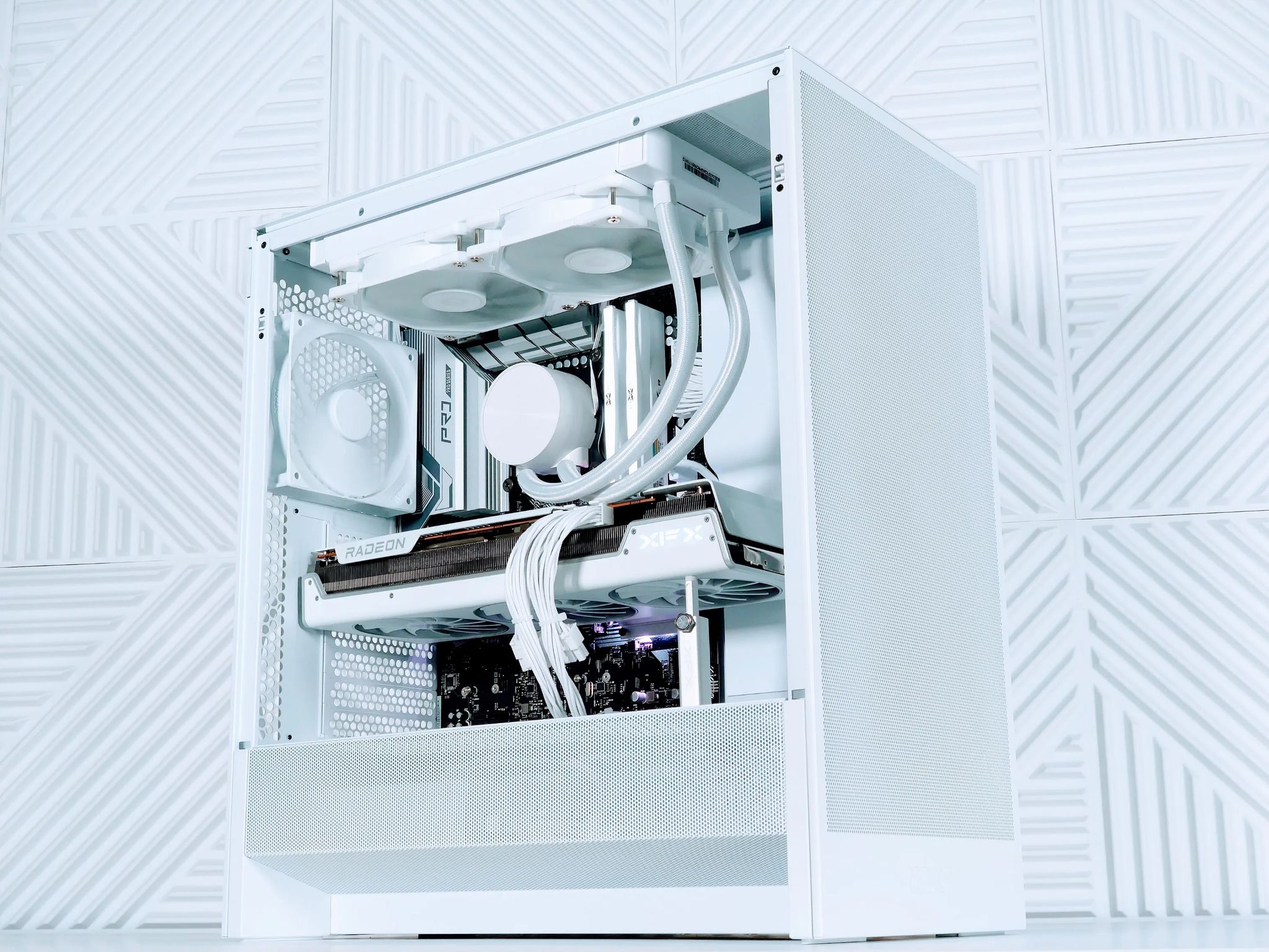 [🏷️💲Special Offer]❄️🐆Liquid cooled Gaming PC❄️AMD RX 7900 XT 20GB❄️Intel 13600KF 14 core