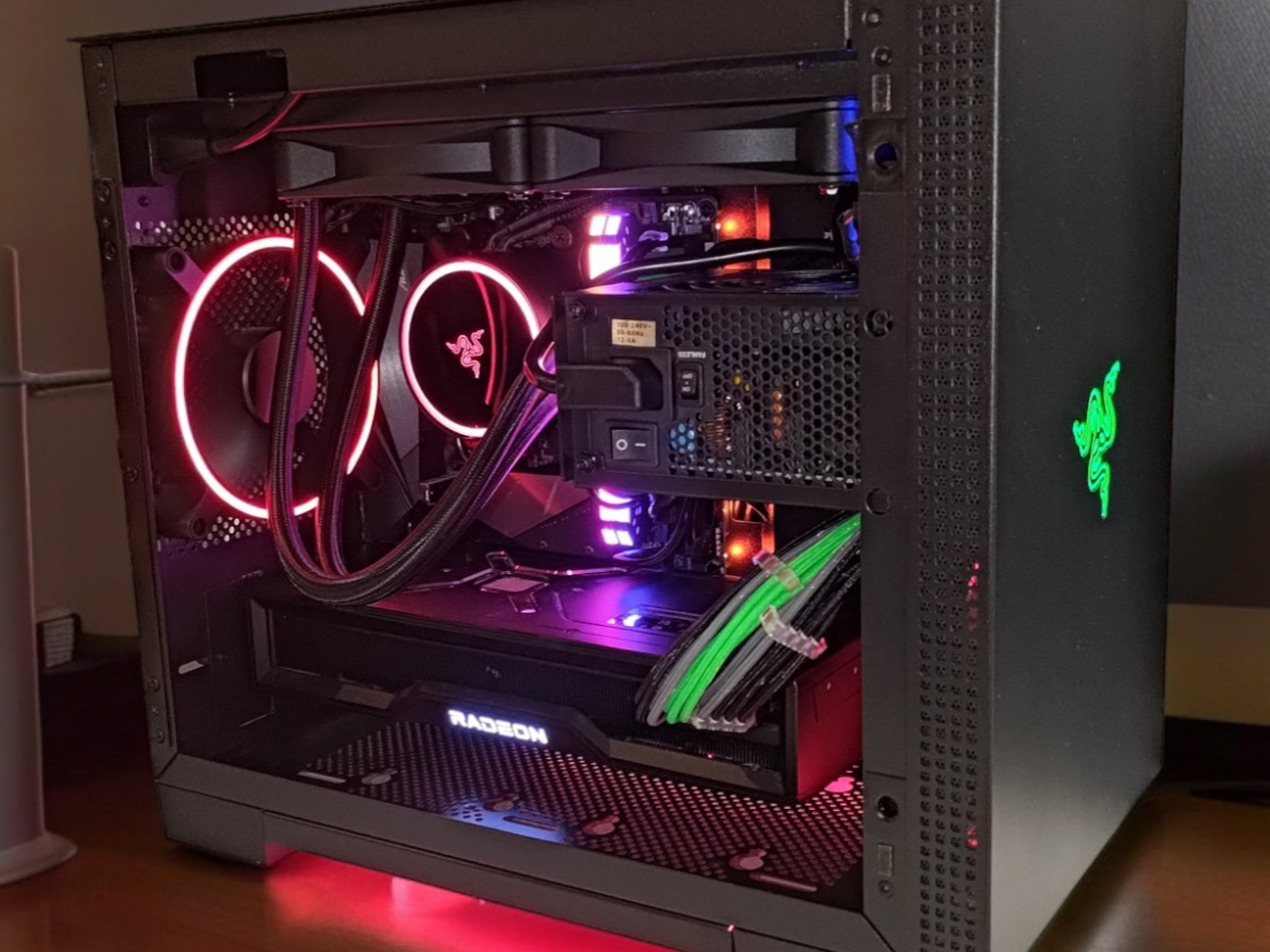 🐍The Mostly Razer Build!🐍 Ryzen 5700X3D | RX 6950XT | 32GB Ram | 1TB NVME
