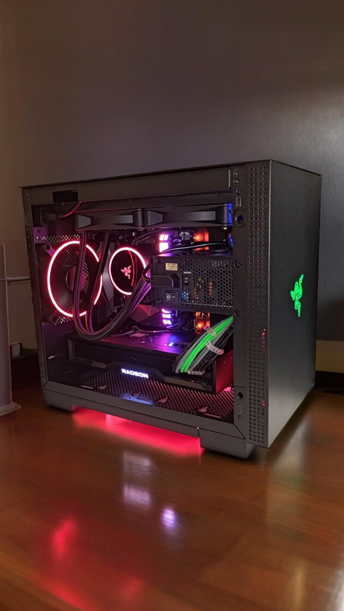 🐍The Mostly Razer Build!🐍 Ryzen 5700X3D | RX 6950XT | 32GB Ram | 1TB NVME