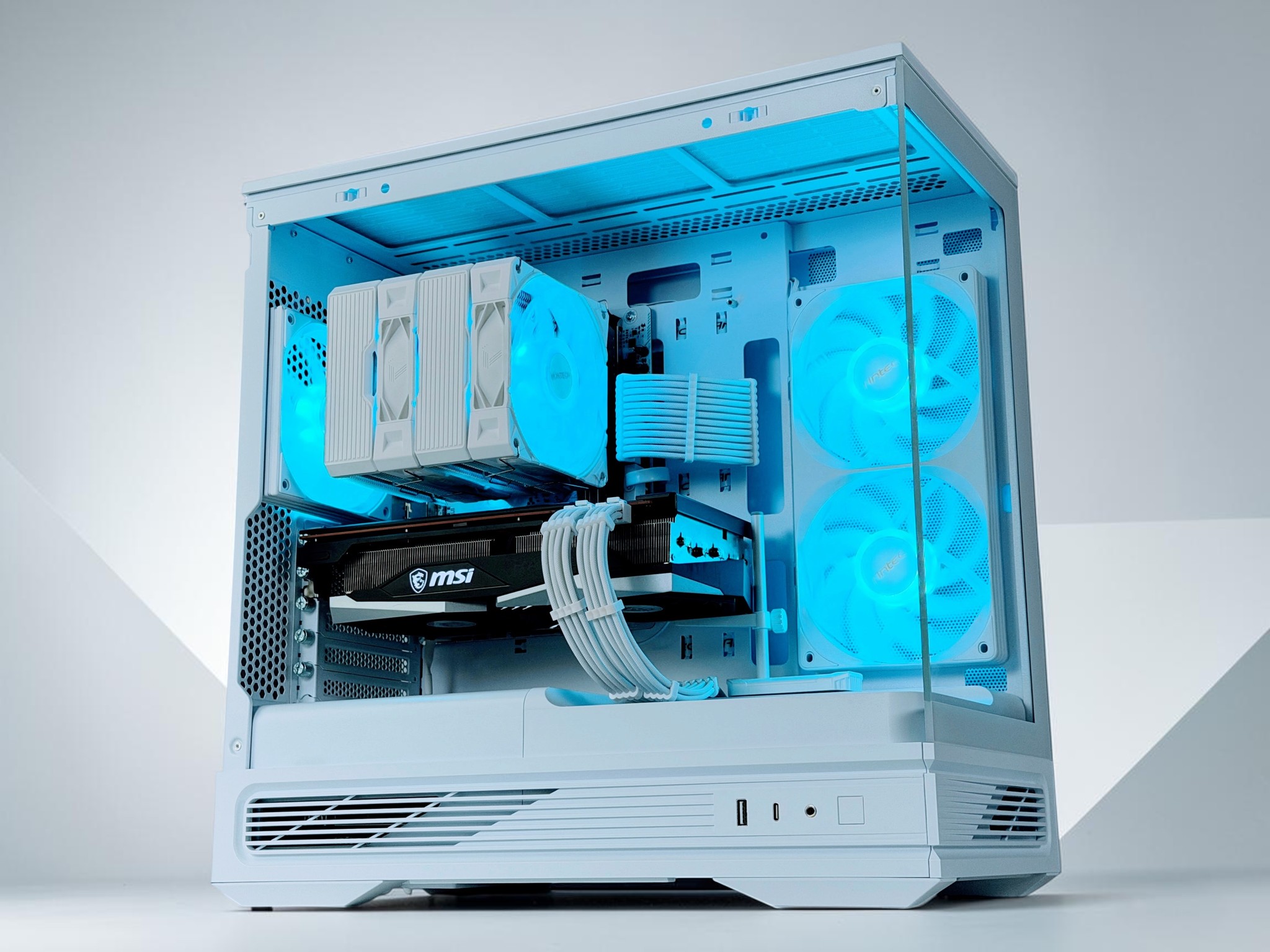 🤍🧊 Iceberg🤍🧊-Gaming PC❄️AMD RX 6700 XT 12GB❄️ AMD Ryzen 5 5500❄️16GB DDR4 RAM❄️1 TB SSD