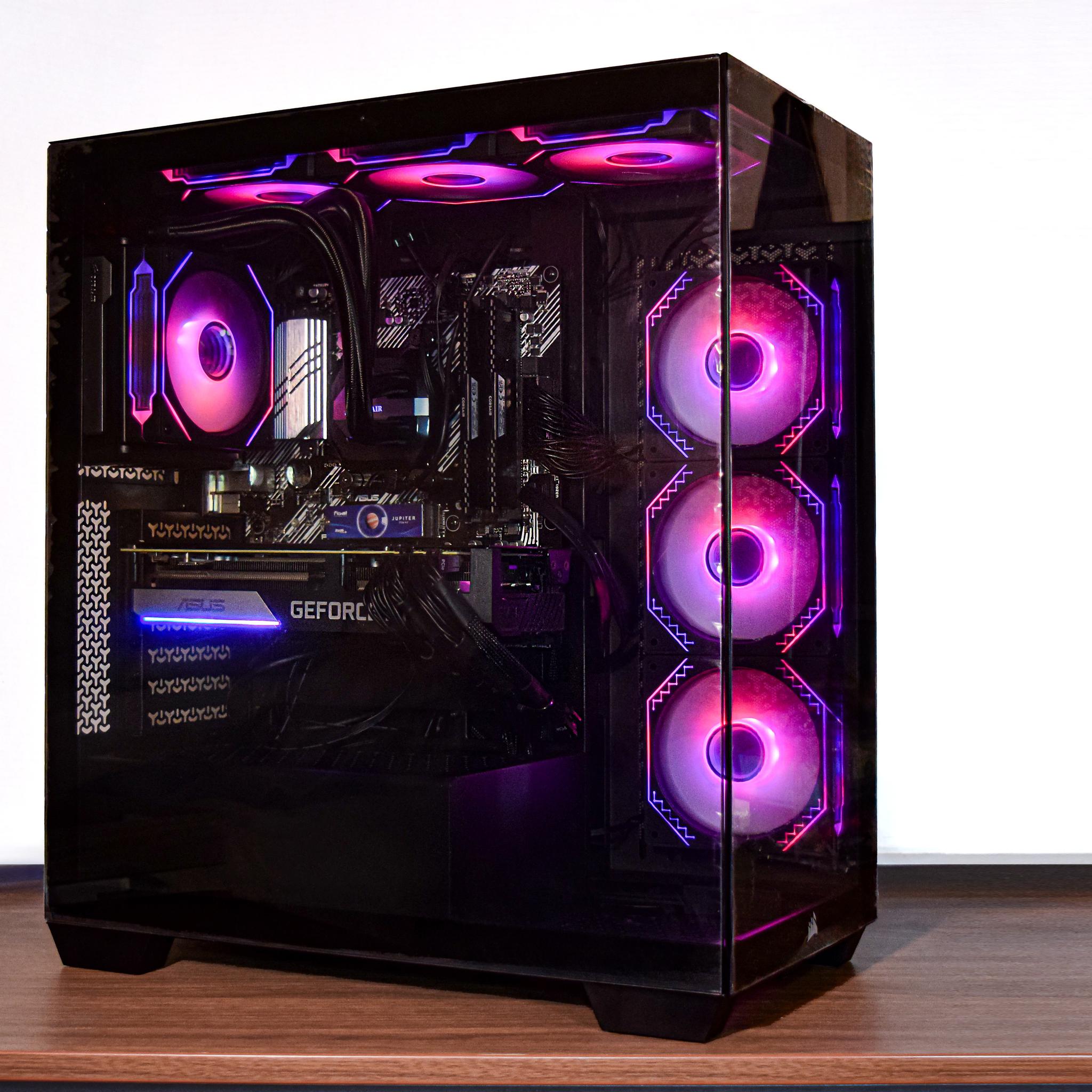 ⚫⚫ SMOKY ⚫⚫ RYZEN 7 5700X / RTX 3070 / 32GB RAM / CUSTOM CORSAIR BUILD