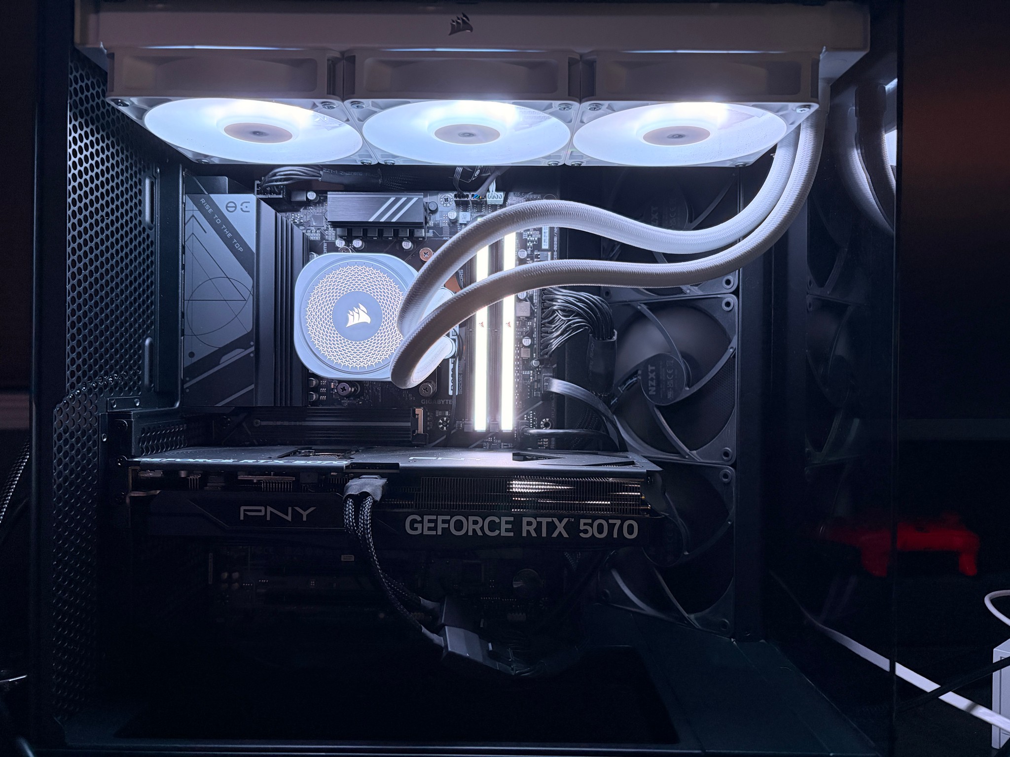 RTX 5070 + Ryzen 7 5700X3D Gaming PC | 32GB Corsair RGB RAM | 3TB Storage