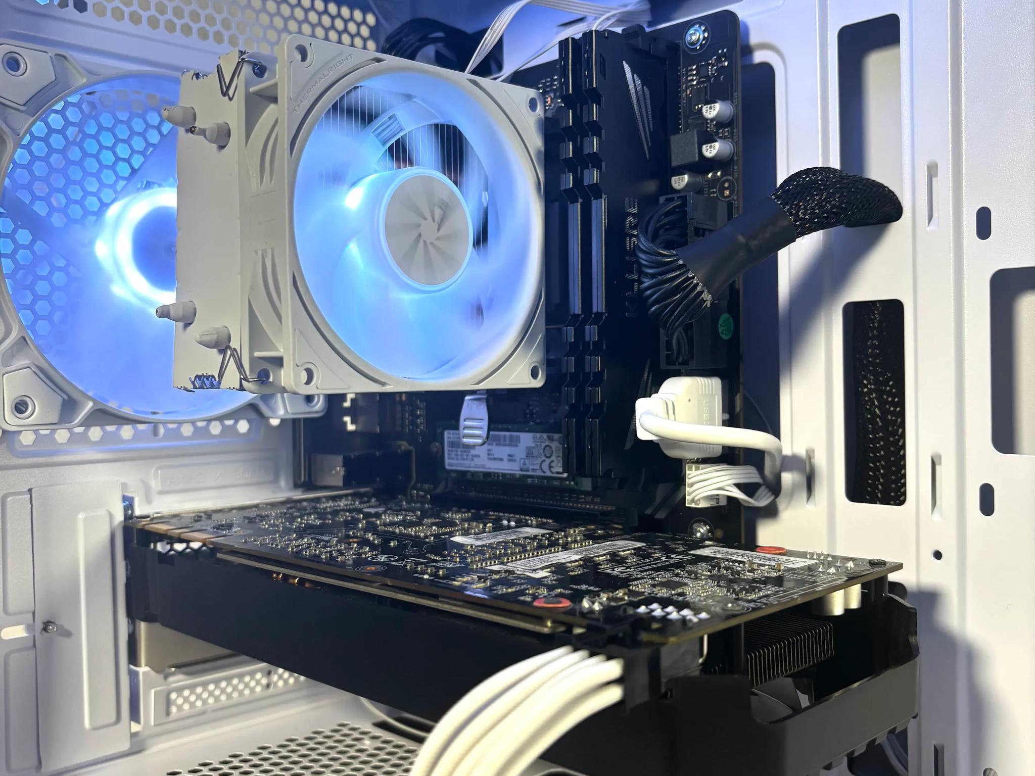 ⚪️⚪️ | Ryzen 5 2600 + GTX 1070 8GB | 16GB | WiFi INCLUDED