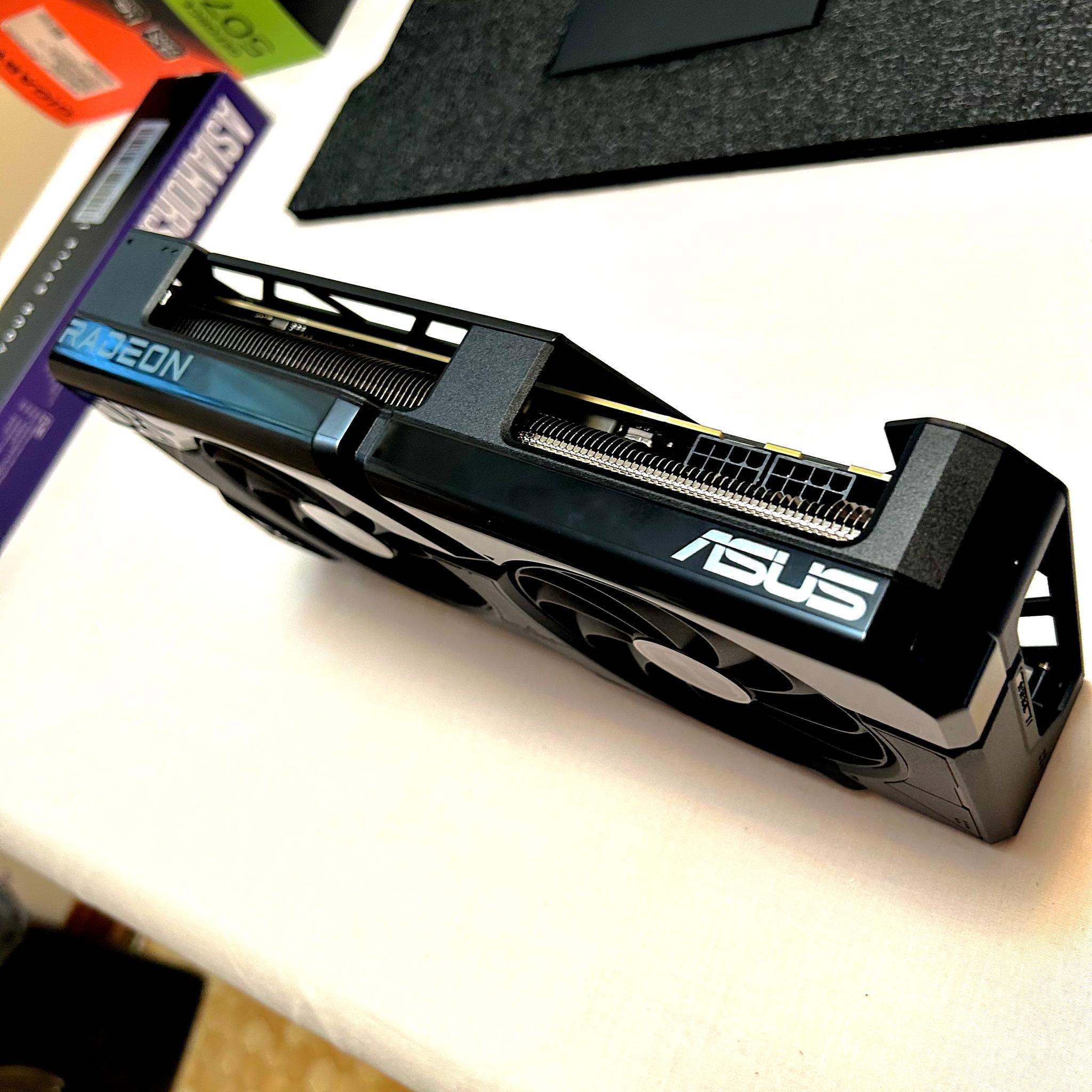 7700xt Asus Dual