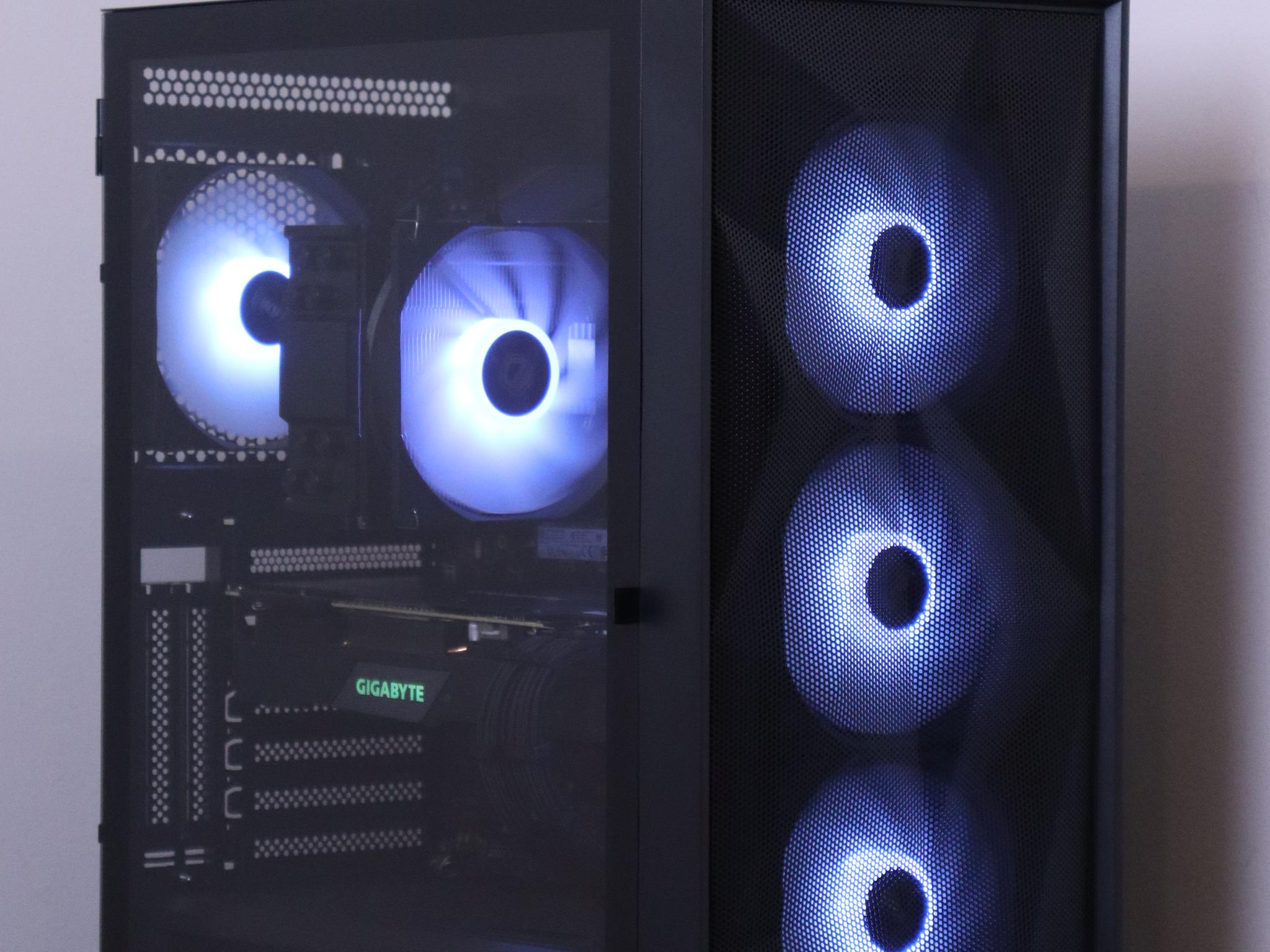 Black RGB Gaming PC | Ryzen 5 3600 - RTX 2070 Super - 1TB SSD