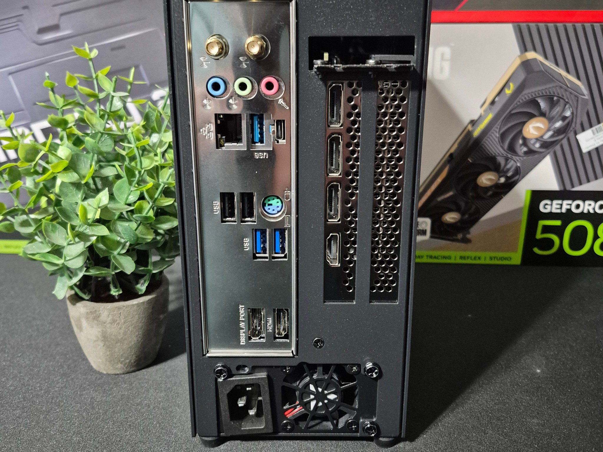 Ryzen 5 5500 | RTX 3050 8GB | 16GB RAM | 500GB NVMe