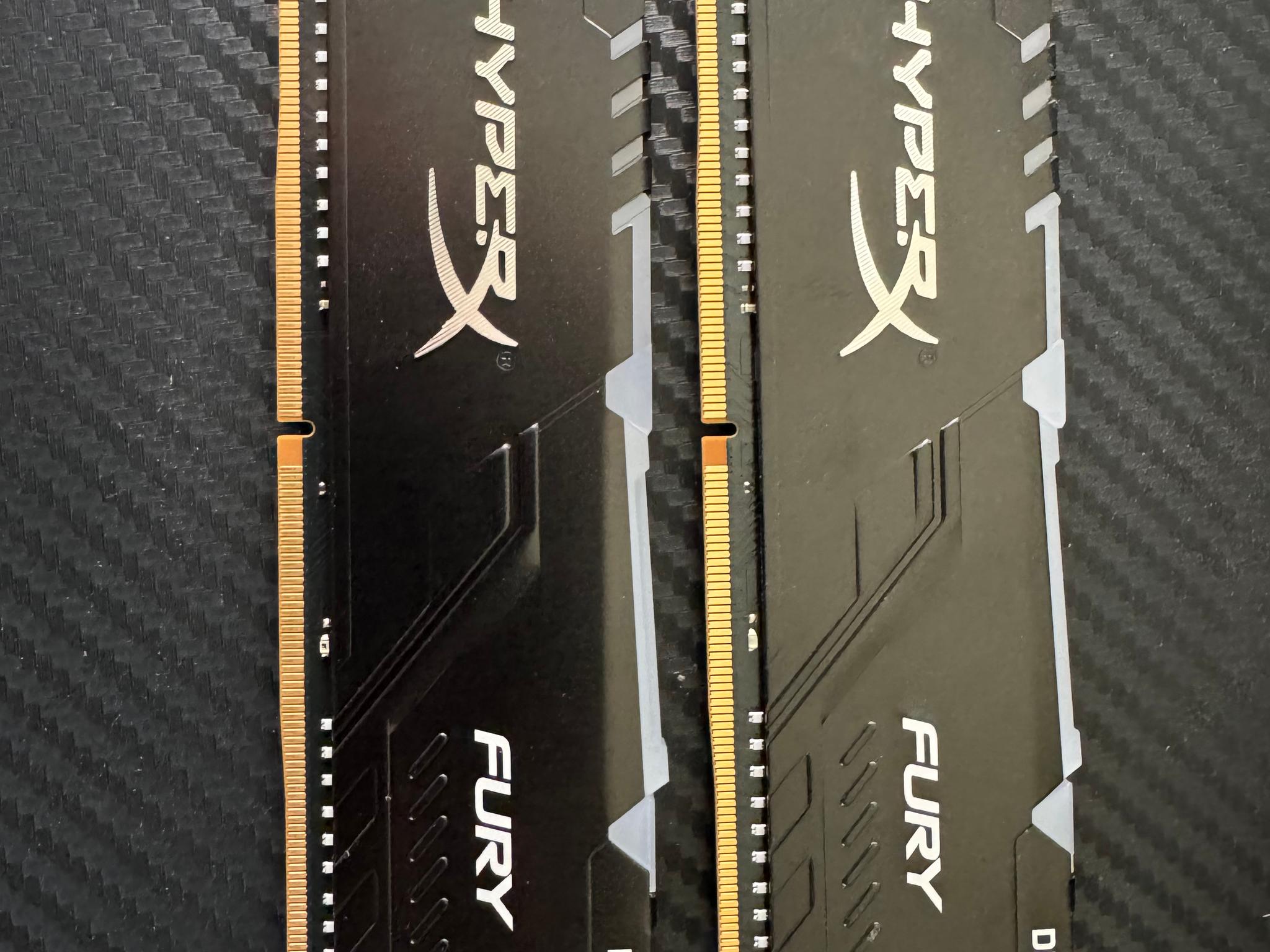 HP Kingston HyperX Fury RGB 16GB (2x8gb) XMP4 - 3733 PC Ram