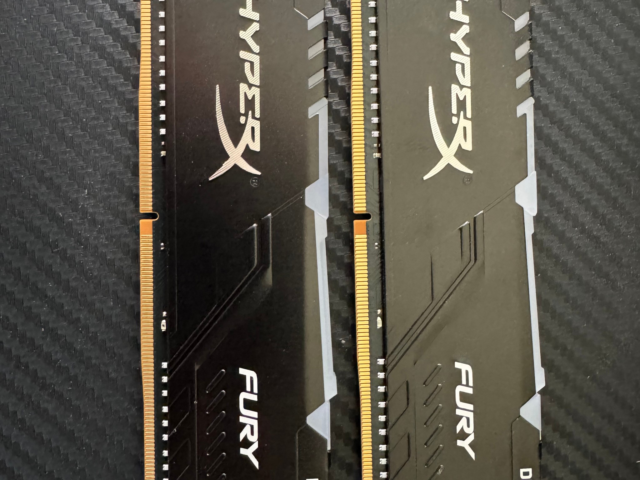 HP Kingston HyperX Fury RGB 16GB (2x8gb) XMP4 - 3733 PC Ram