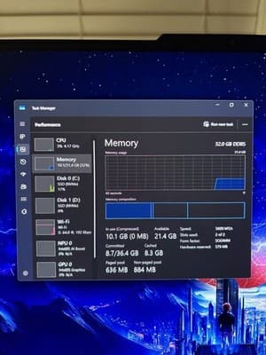 Lenovo Legion Pro 5 16IAX10H 16" Core Ultra 9 275HX 32GB RAM 2TB SSD RTX 5070
