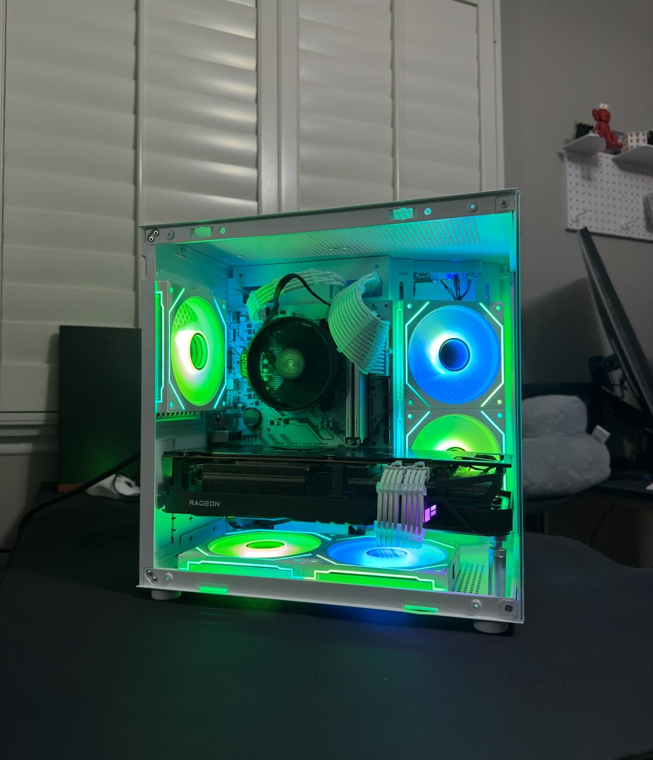 1440p COMPACT GAMING PC | 6700xt | RYZEN 5 5600 | 32GB RAM | 1TB M.2
