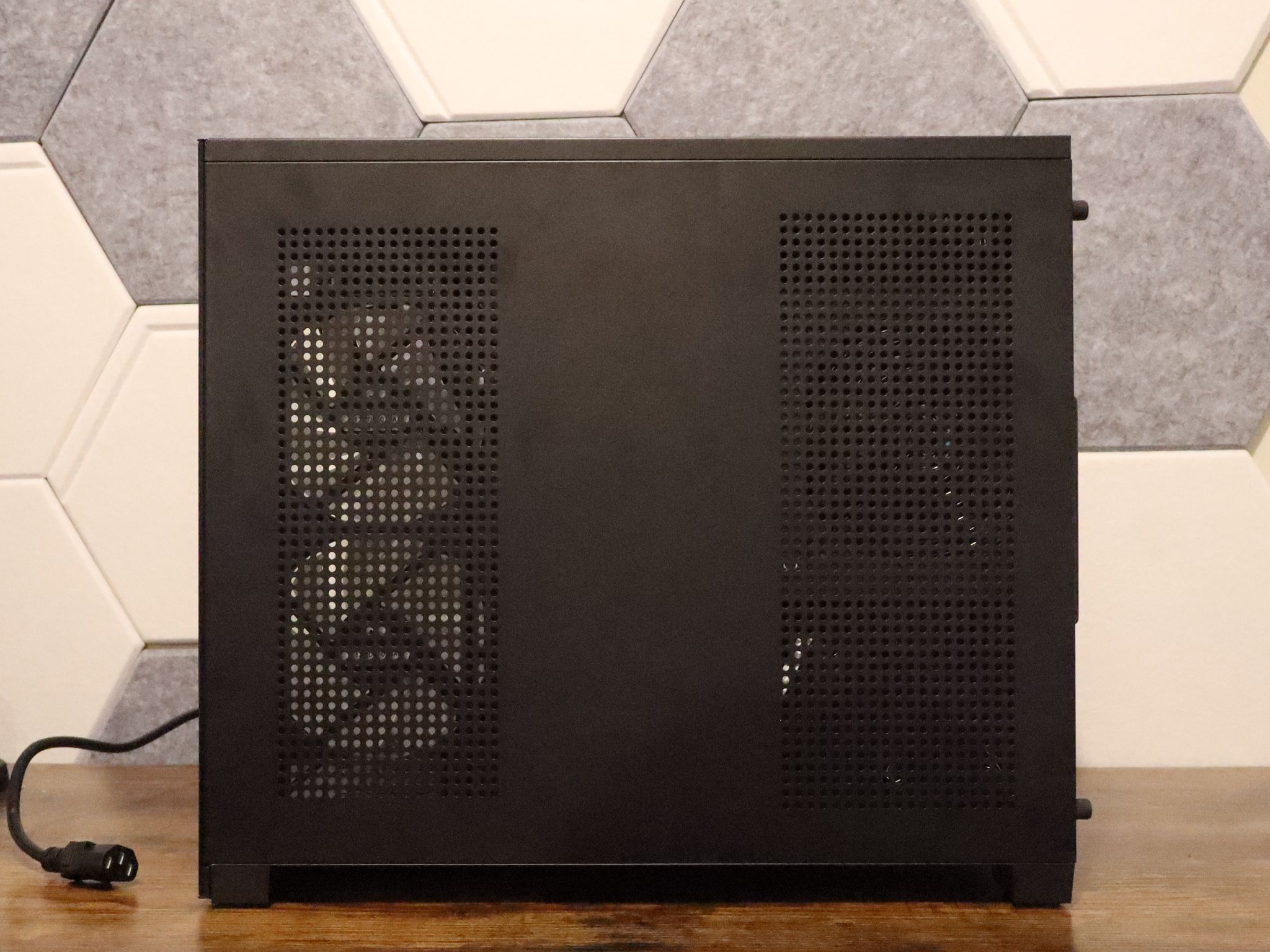 Radeon RX 6800 16GB custom Gaming Pc - Ryzen 7 5700 - 32gb Ram - 1Tb SSD - Windows 11 wifi & BT
