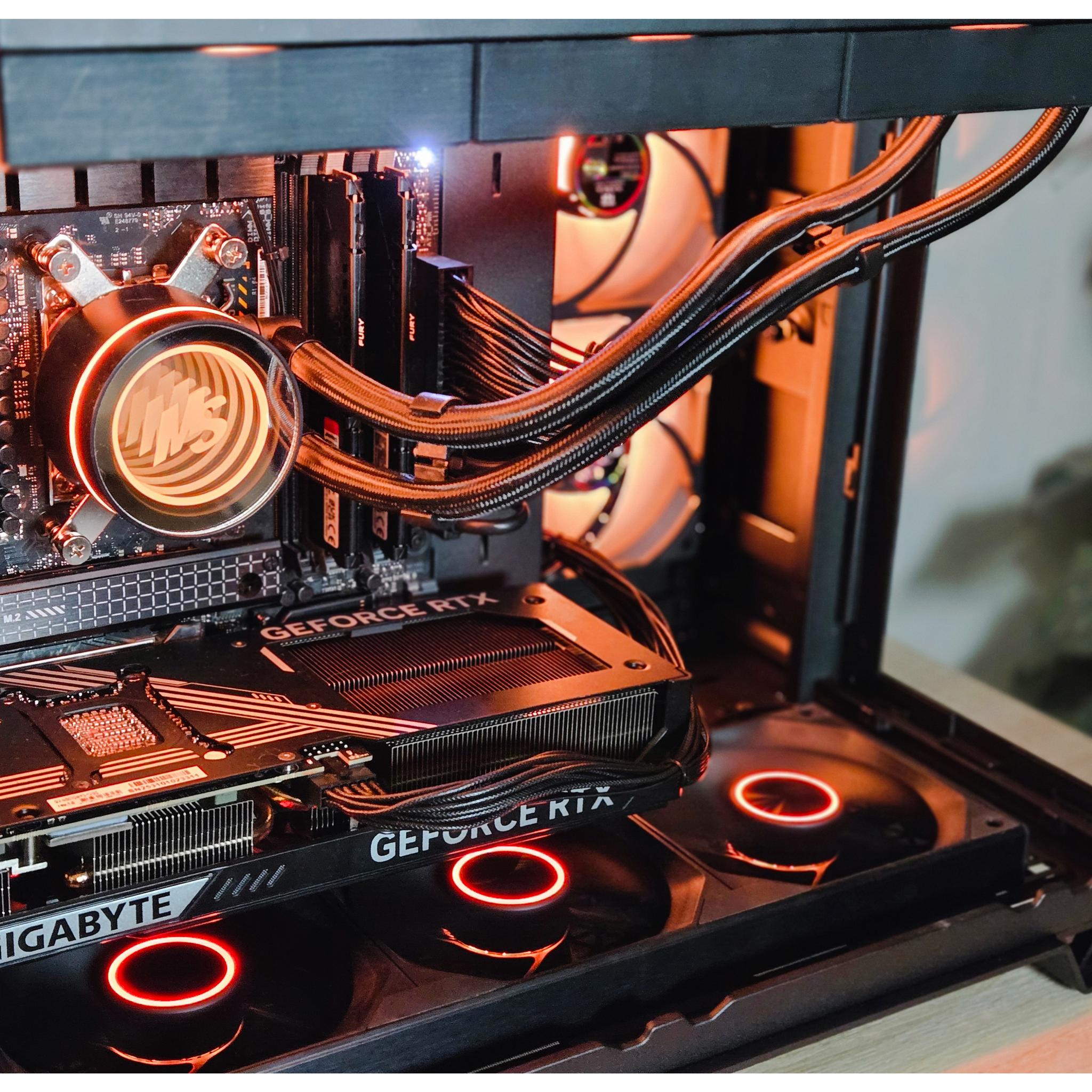 Ryzen 7800X3D | RTX 5070 | 2TB SDD | Gaming PC