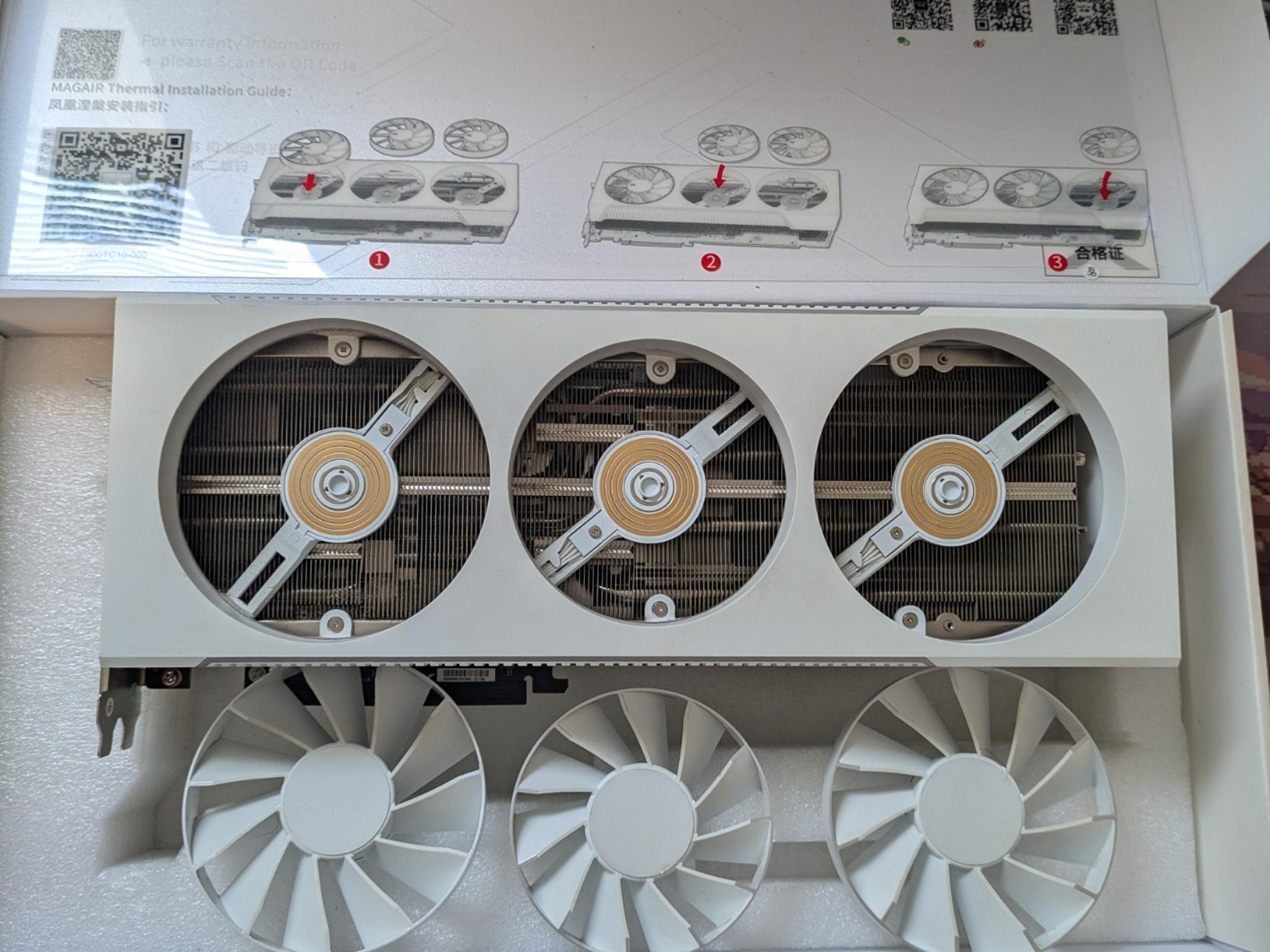 XFX RX 7800XT Quicksilver Magnetic Air White Edition