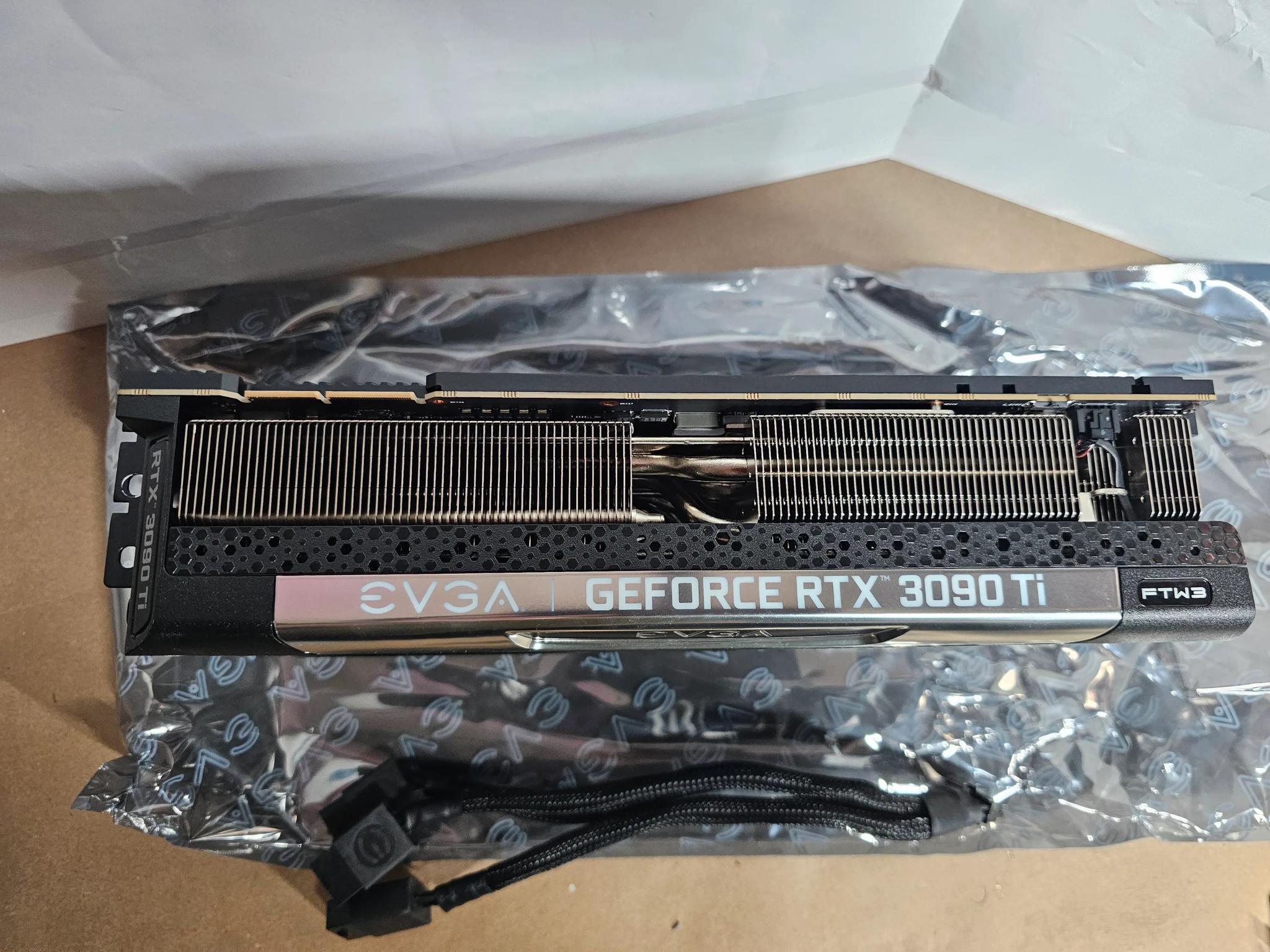 EVGA GeForce RTX 3090 Ti FTW3 Ultra