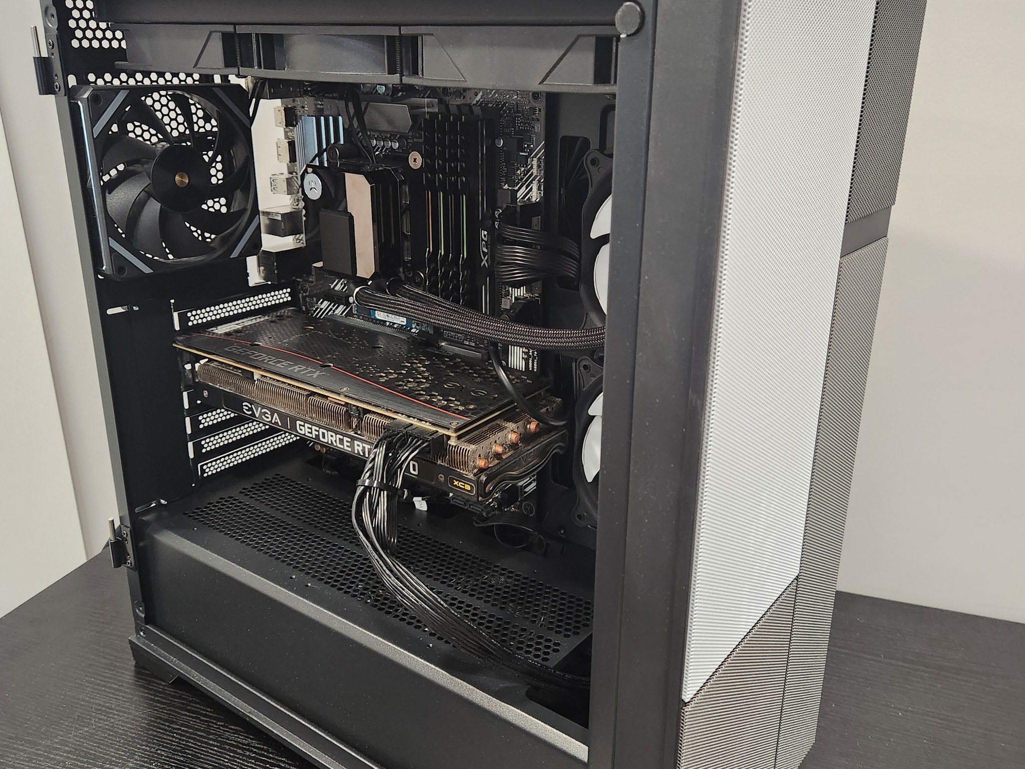 THE RED MONSTER VII RTX 3070/ 32 gigs of RAM! Gaming/ streaming pc!