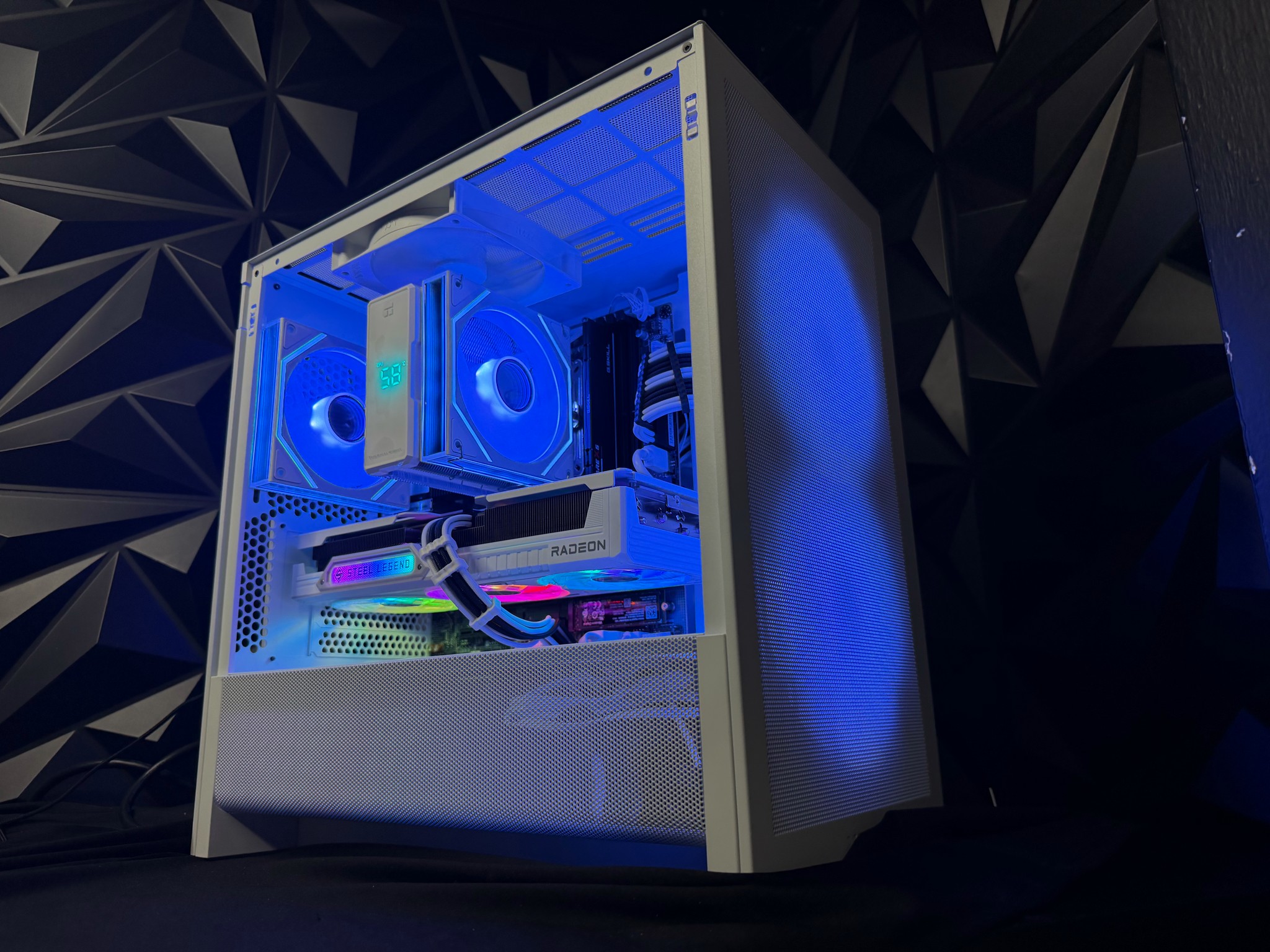 ⚪⚫⚡ MID YANG BANG ⚡⚫⚪ Ryzen 5 9600X| RX 9060XT| 16 GB DDR5| 1.25 TB NVMe| 650W PSU