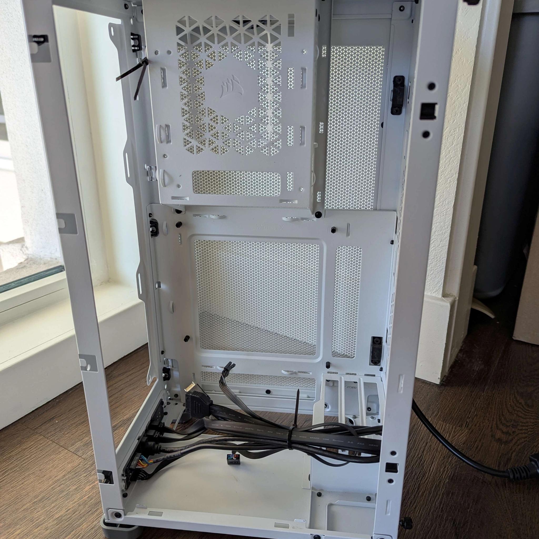 Corsair 2000D SFF Mini ITX Case (White)