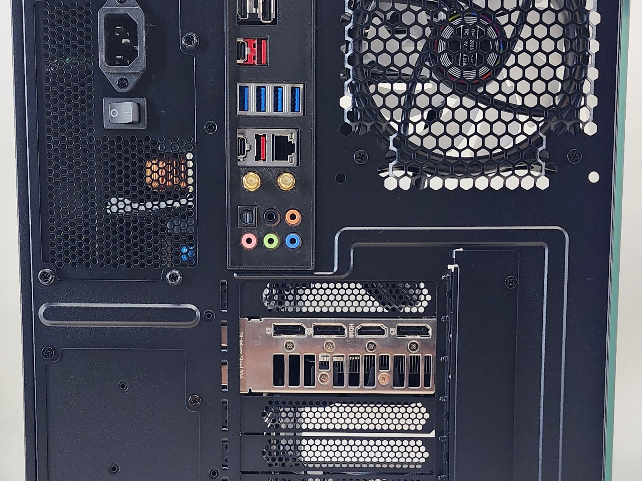 Gaming PC Ryzen 7 7700 16GB RAM 1TB SSD RX 7600 XT 16GB Windows 11 Computer