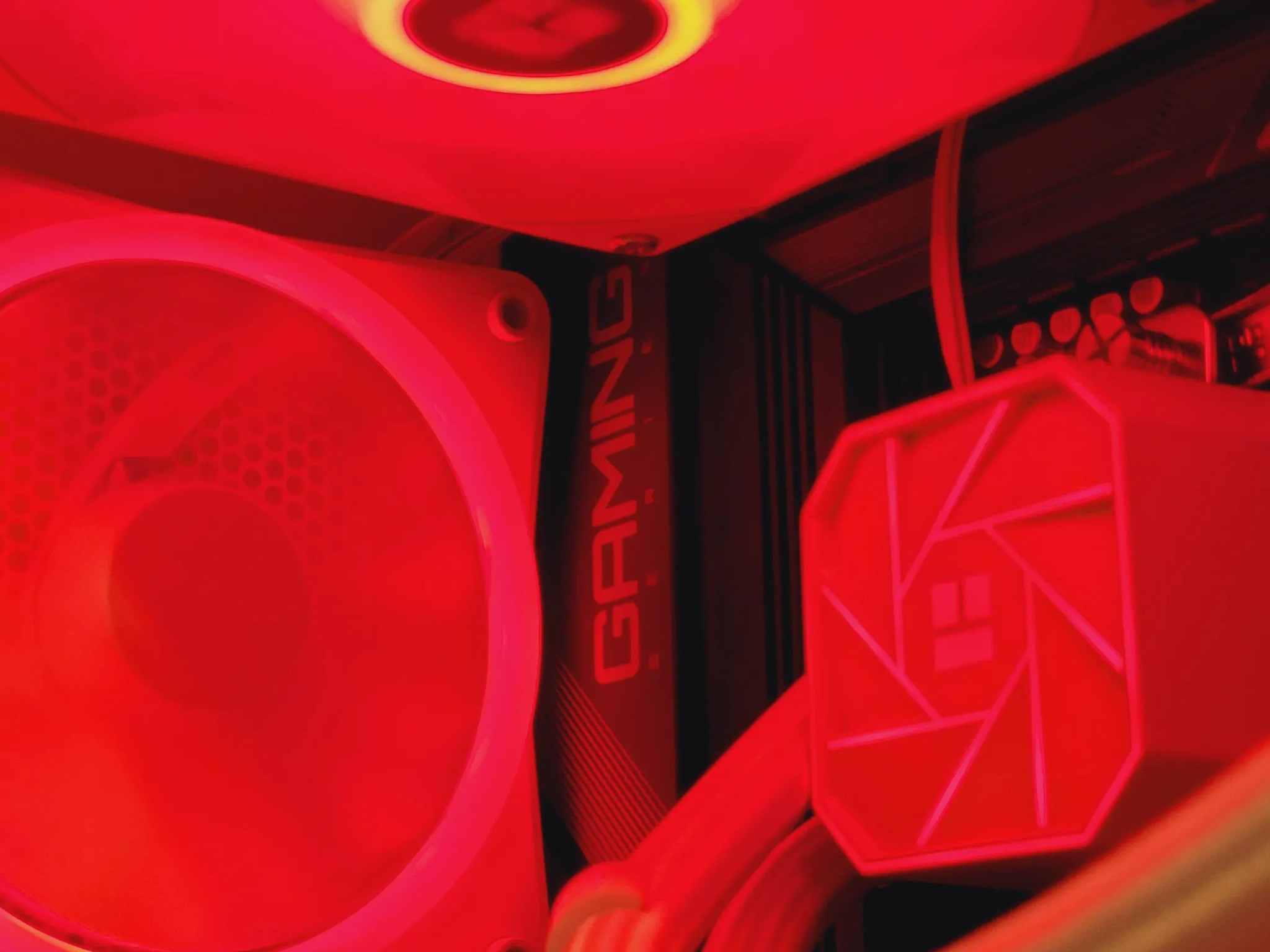 Gaming PC | Ryzen 7 7700X | RX 6800XT 16GB | 32GB DDR5 | 1TB nVME SSD | 1440p White Gaming PC RGB