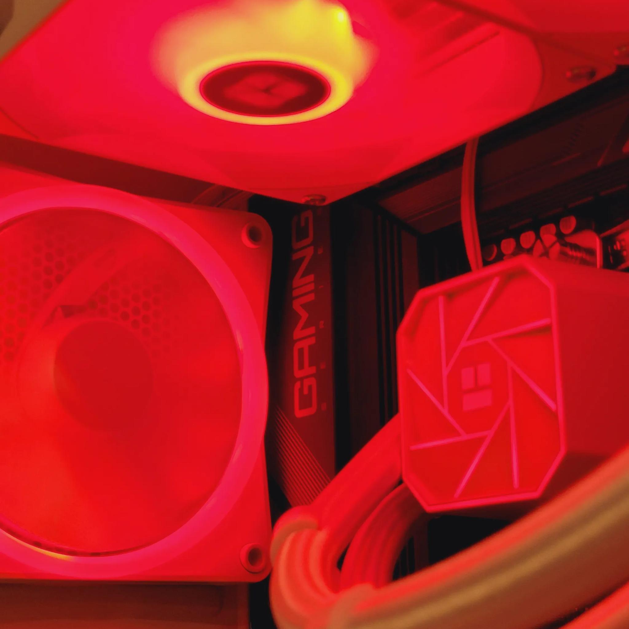 Gaming PC | Ryzen 7 7700X | RX 6800XT 16GB | 32GB DDR5 | 1TB nVME SSD | 1440p White Gaming PC RGB