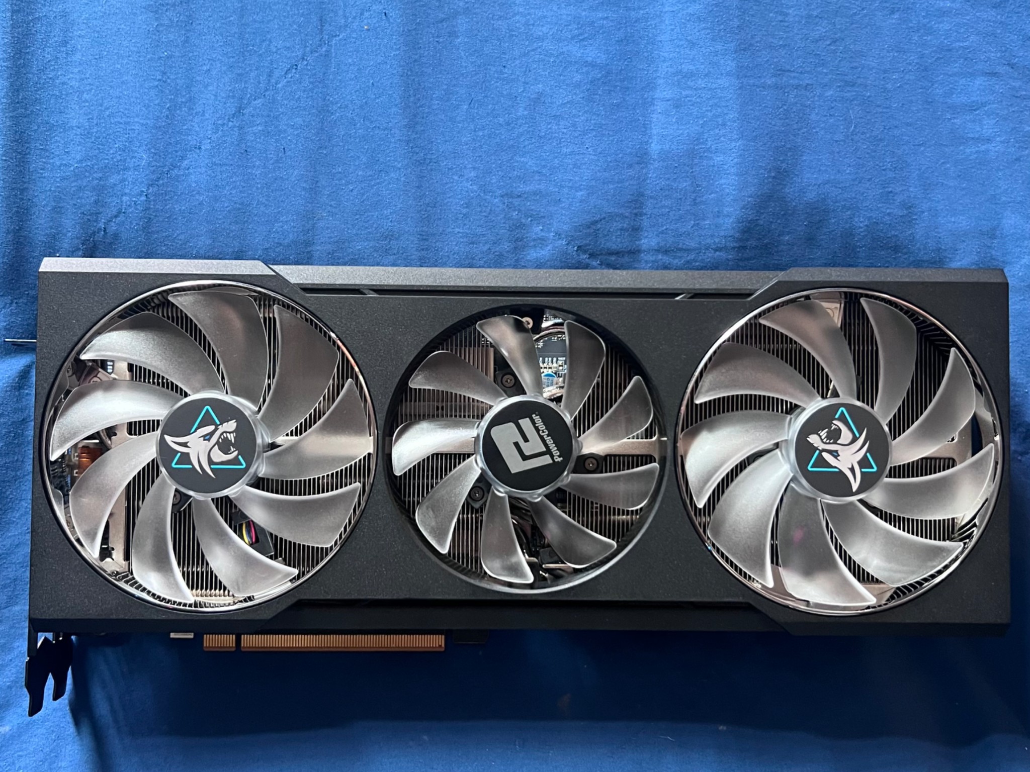 HellHound 🐺 6700XT