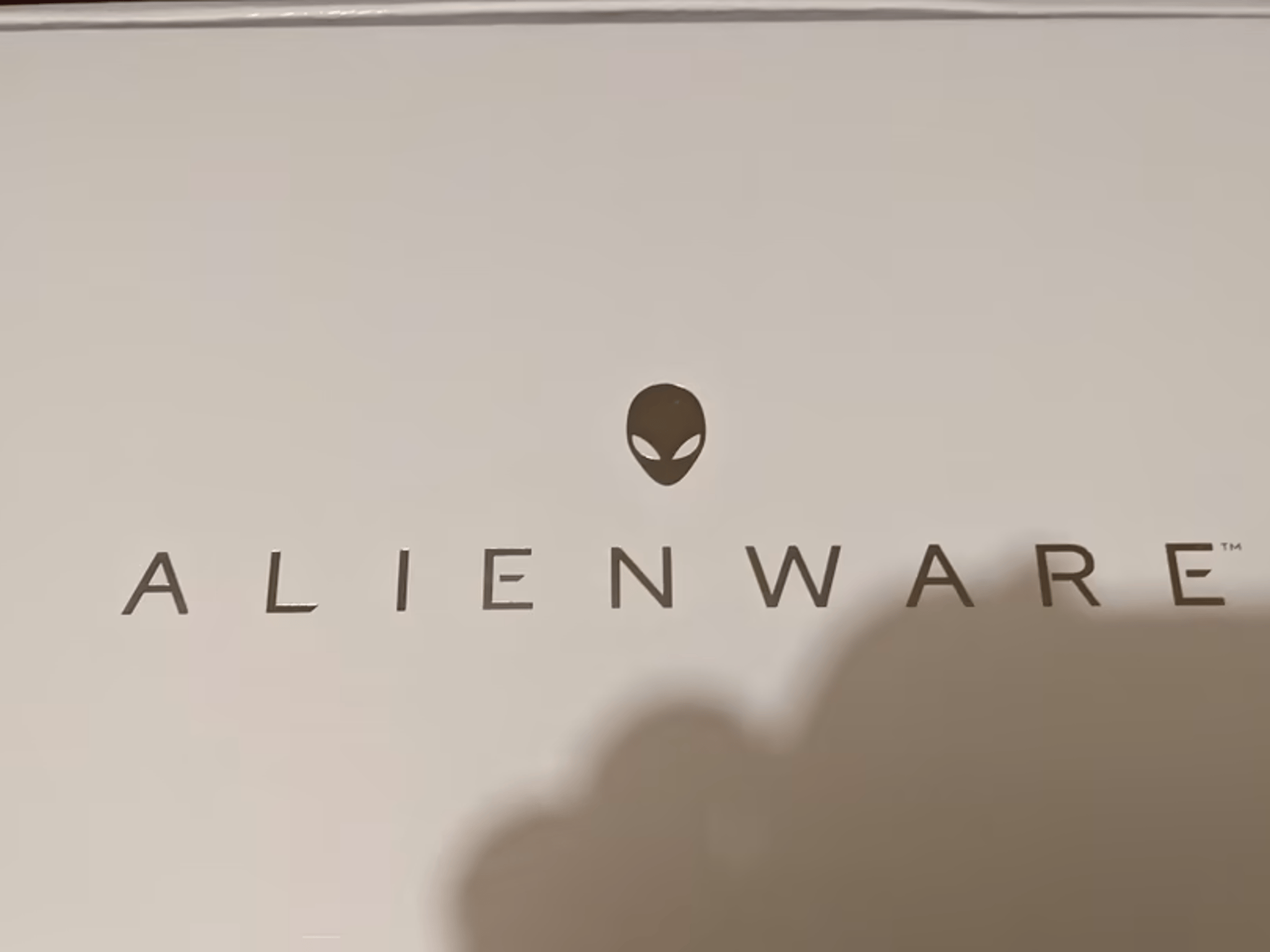 BNIB Alienware m15 r3 (2020) i7-10750H, 32GB RAM, RTX 2080 Super, 1.5TB SSD storage, 300Hz/1080p 